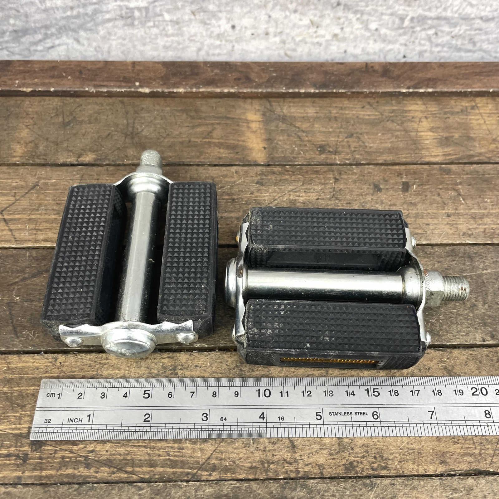 Vintage Union 275 Bike Pedals NOS 1/2 Black Rubber Pair Germany Cruiser