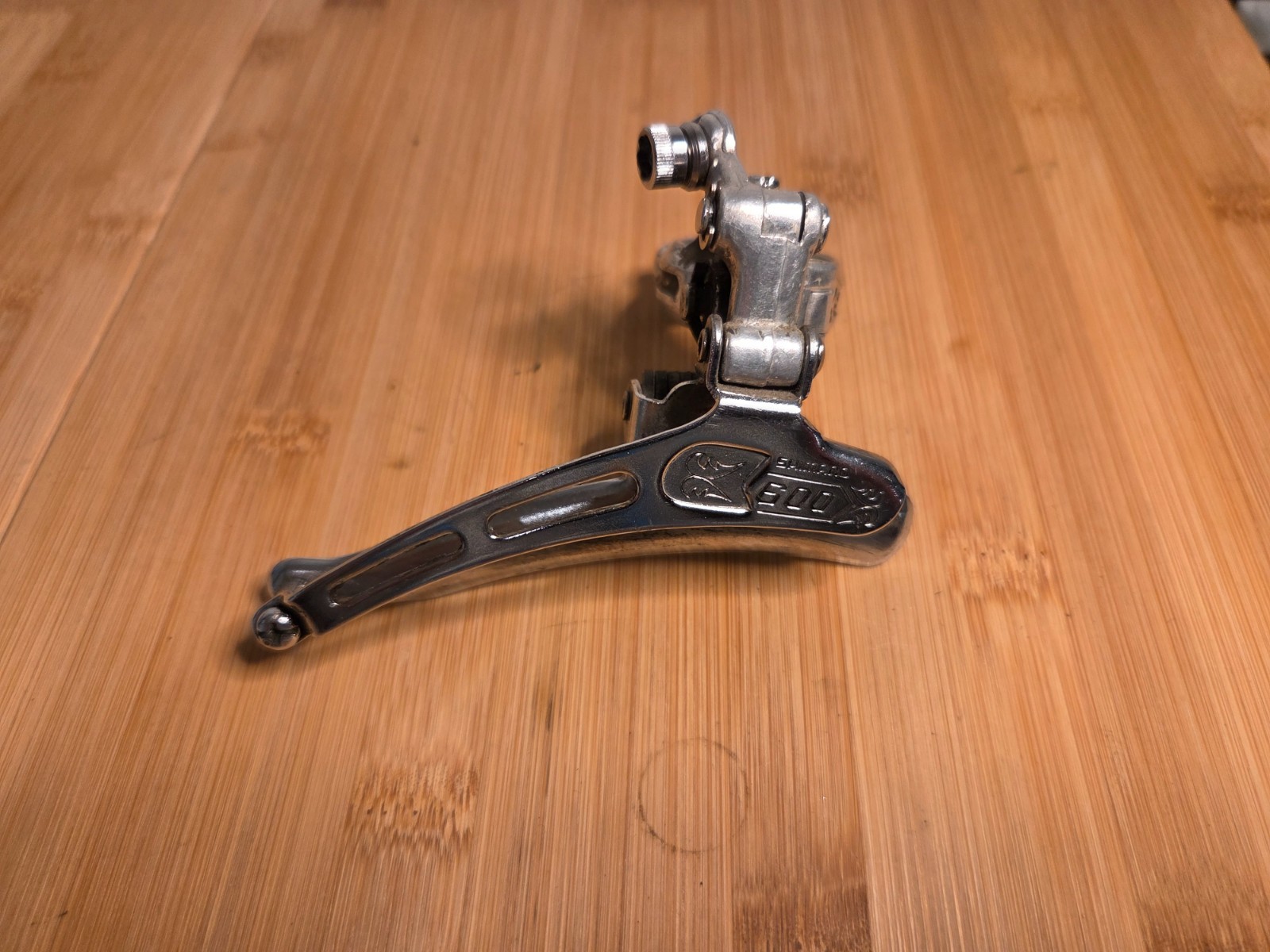 Shimano 600 «Arabesque» Front Derailleur 28.6mm