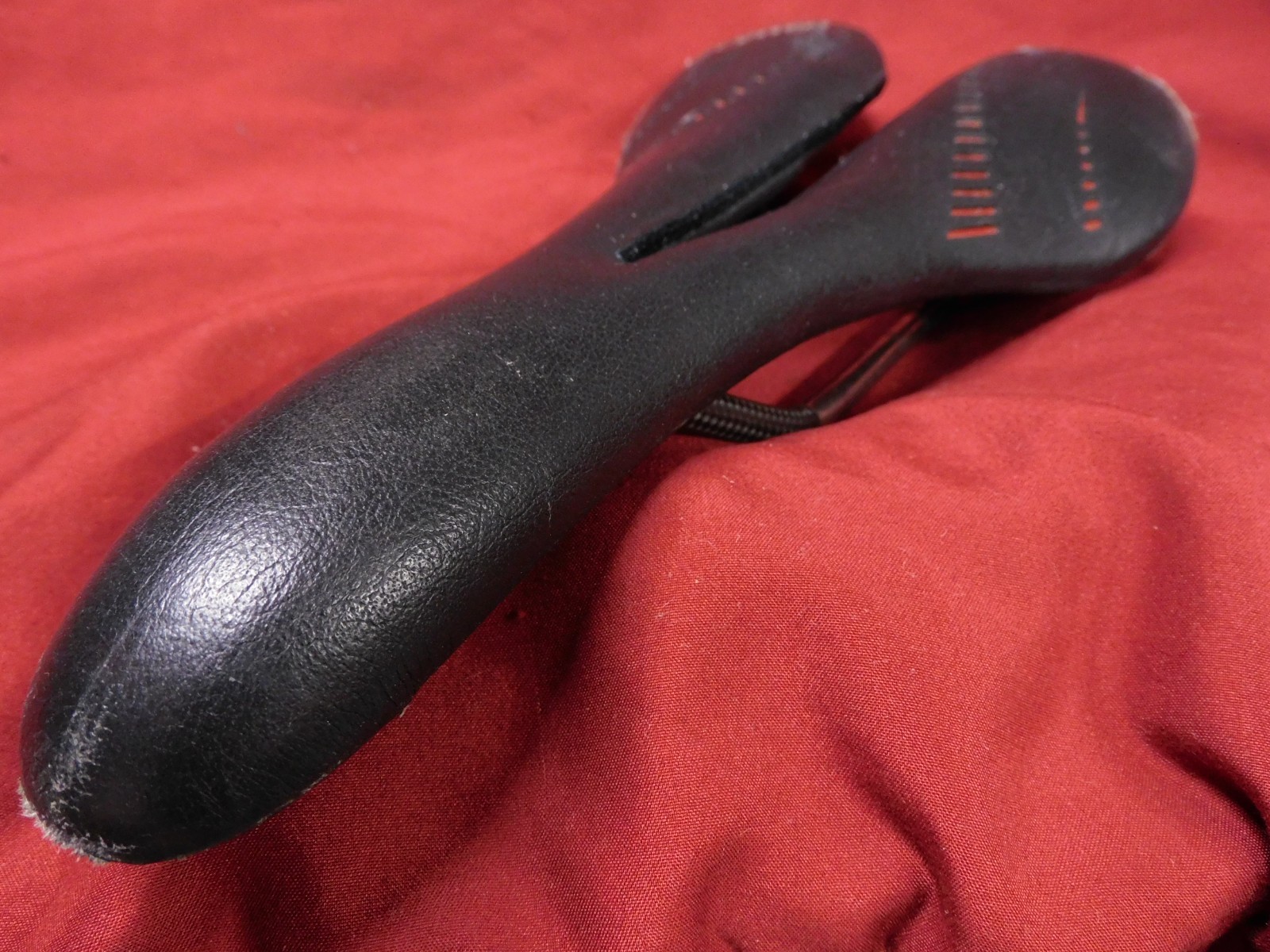2003 Selle Italia Titanium Rails Flow Gel Saddle Made in Italy 185 grams