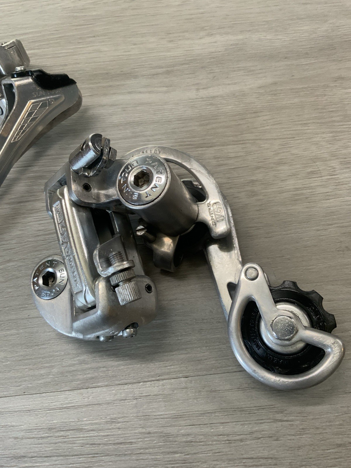 SUNTOUR V-GT DERAILLEUR SET 5, 6, OR 7 SPEED FRONT CLAMP 28.6 MM
