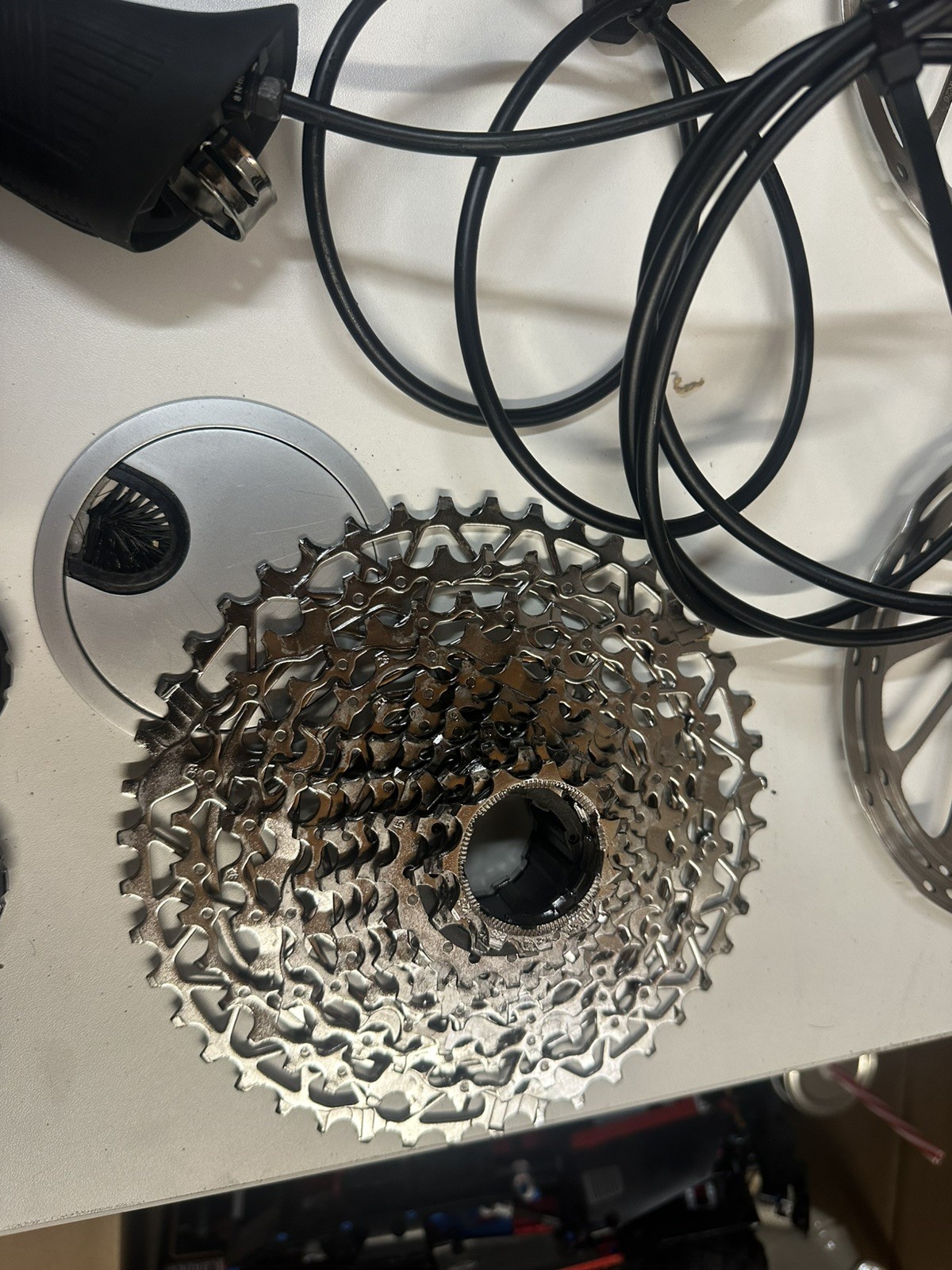 Sram Apex XPLR Axs 1×12 electronic groupset 170 DUB chainset