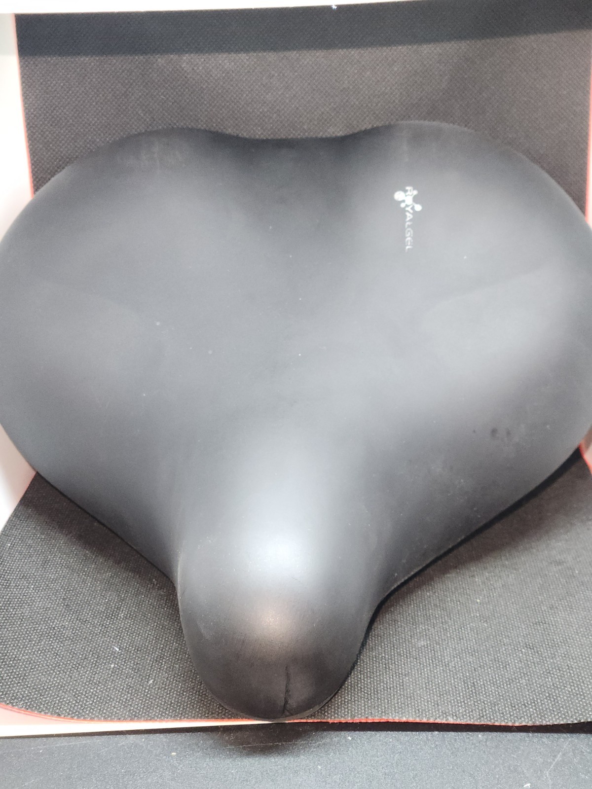 Royalgel Gipsy Saddle Bike Seat Unisex Selle Royal-Black ( Post Not Included)