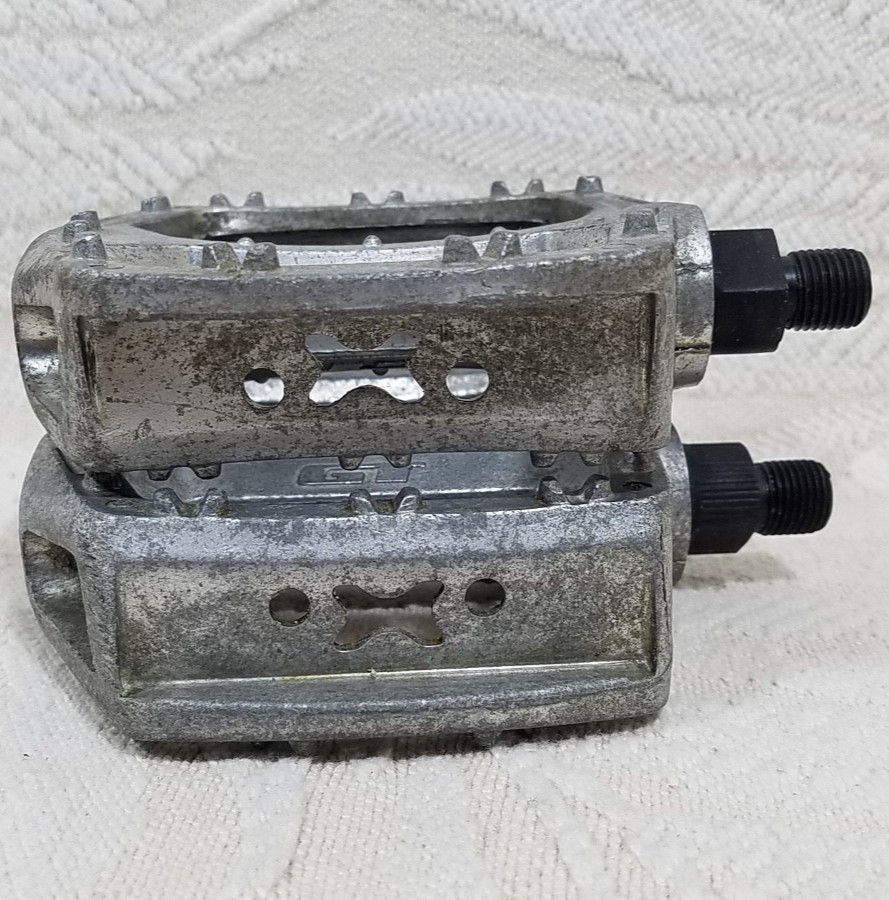 GT BMX VP-821 PEDAL MID OLD SCHOOL 1/2in. STAMPED 1990’s VTG RACING FREESTYLE