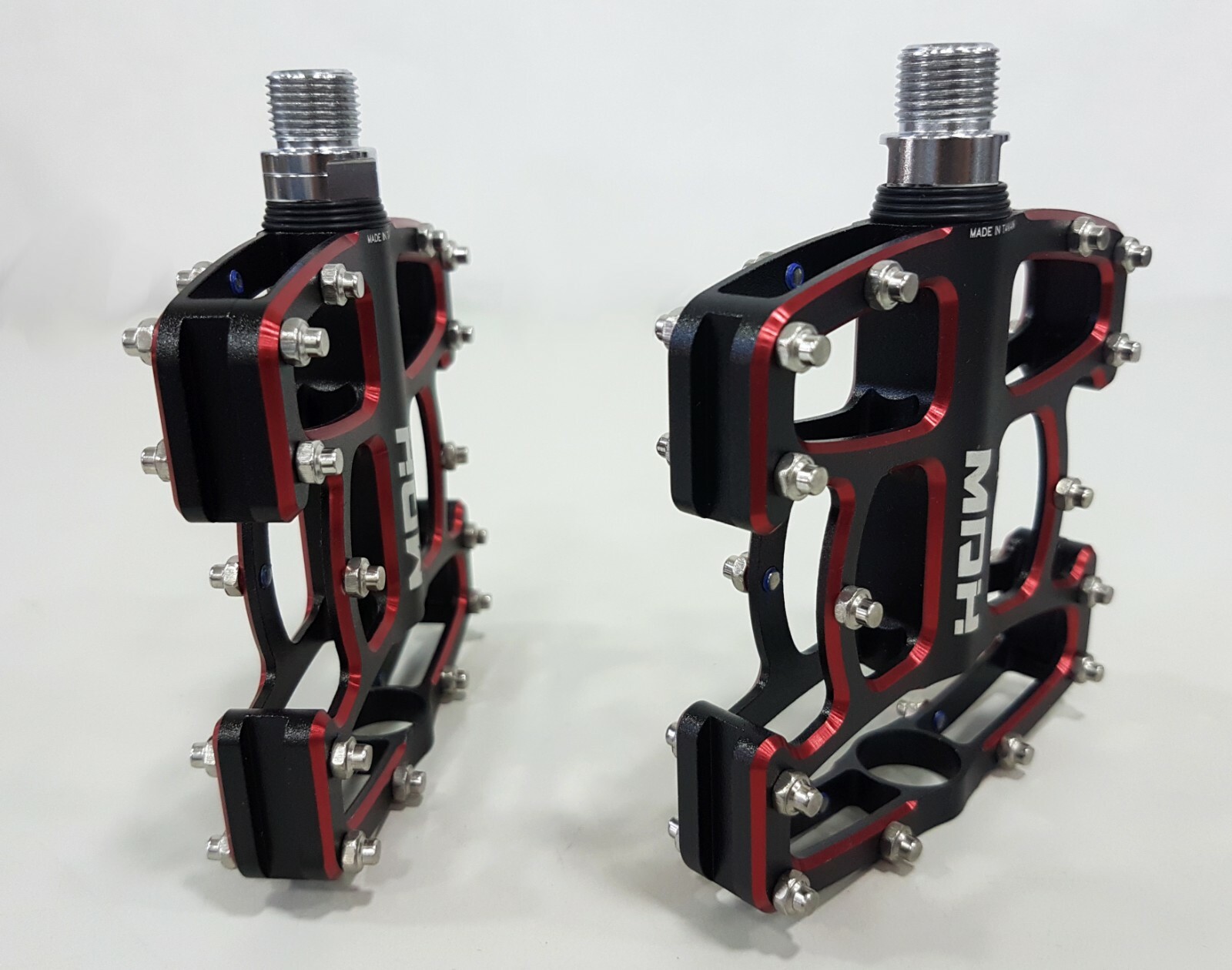 MDH Off-Road – MTB PXA01 375g 108x100x25.5mm Aluminum Bicycle Pedal Black Red