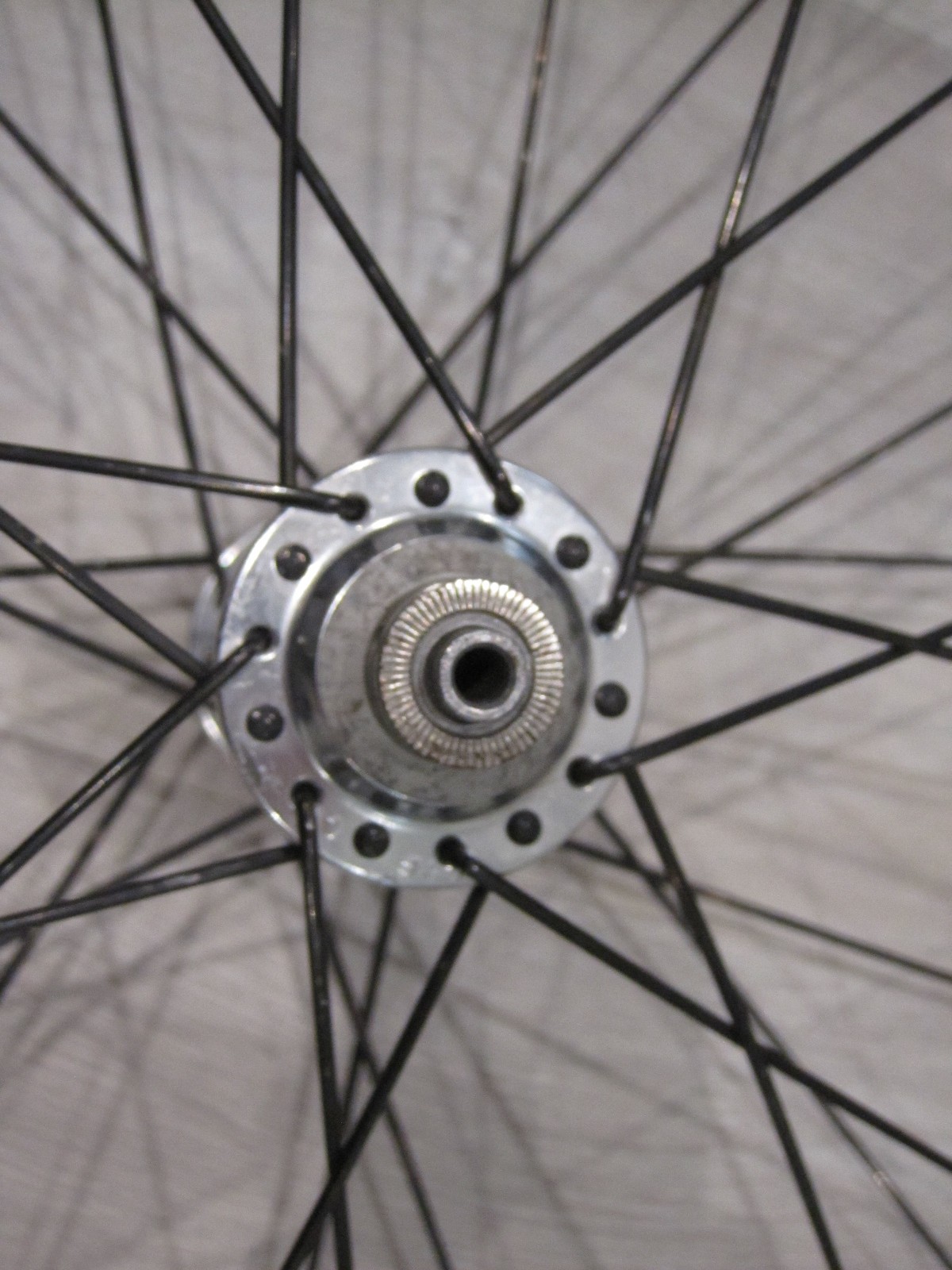 DT SWISS RR465 rim 700c 28hole Erto622x15 / CycleOps Front Hub & Grand Prix Tire