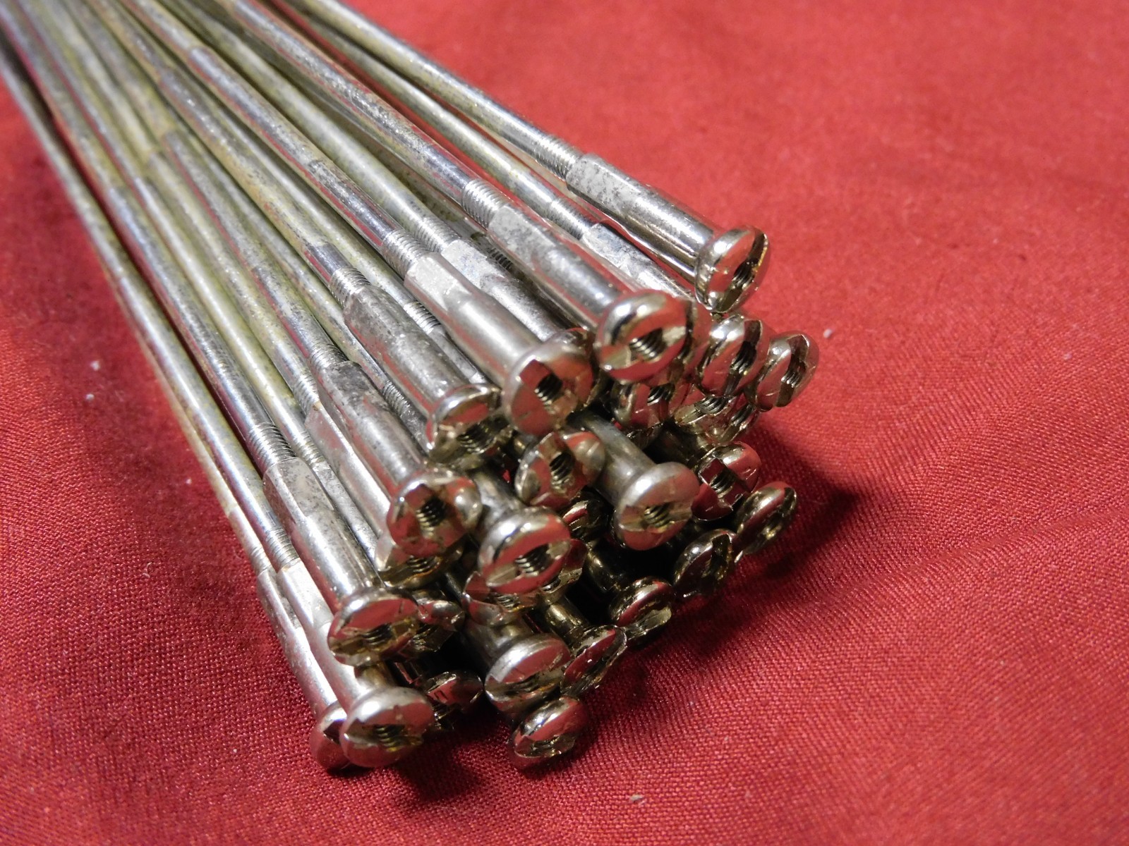 Vintage Chrome Plated Berg-Union Spokes 36 x 2.3/2.0 mm x 306 mm Butted Spokes