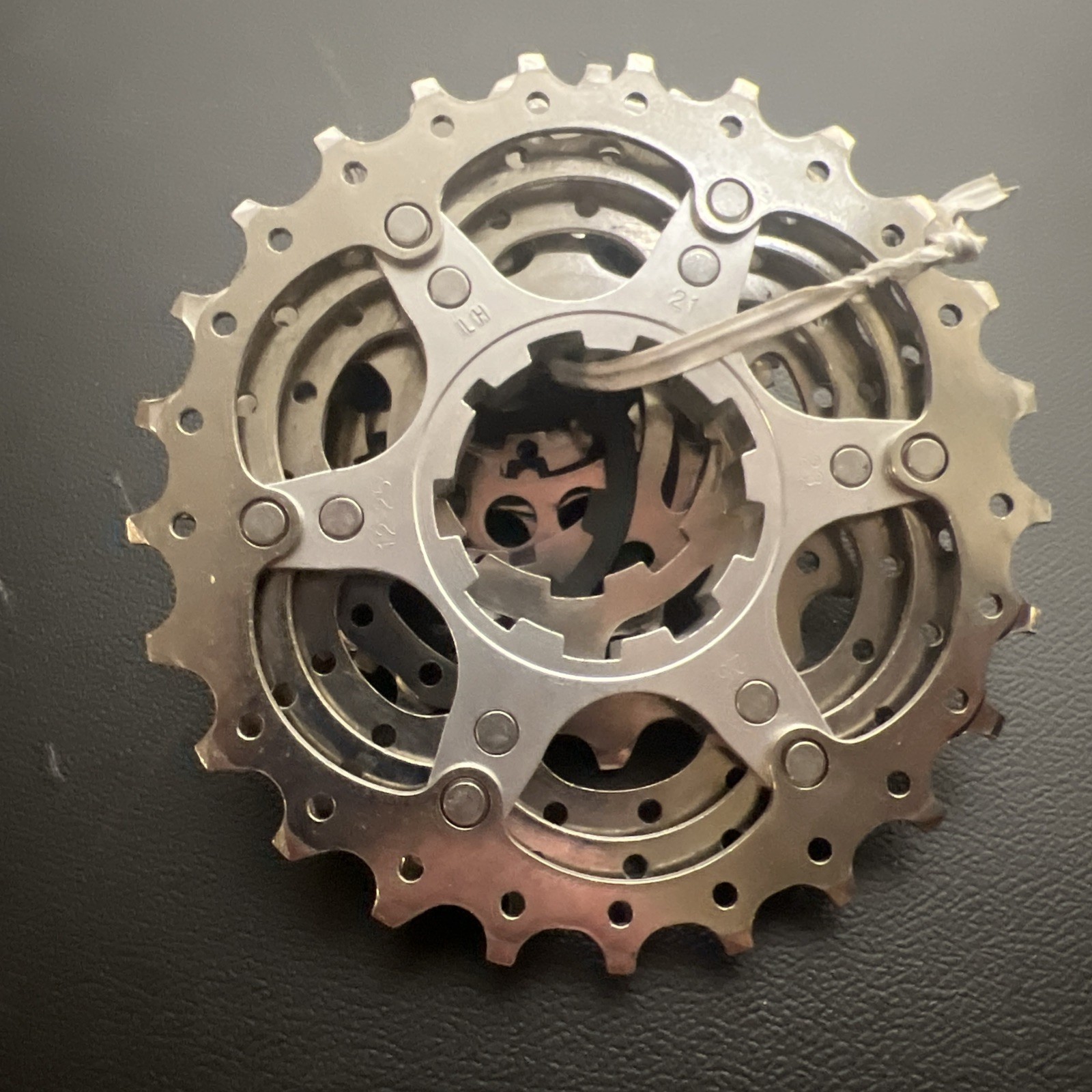 Shimano 105 10-speed CS-5700 12-25T Cassette