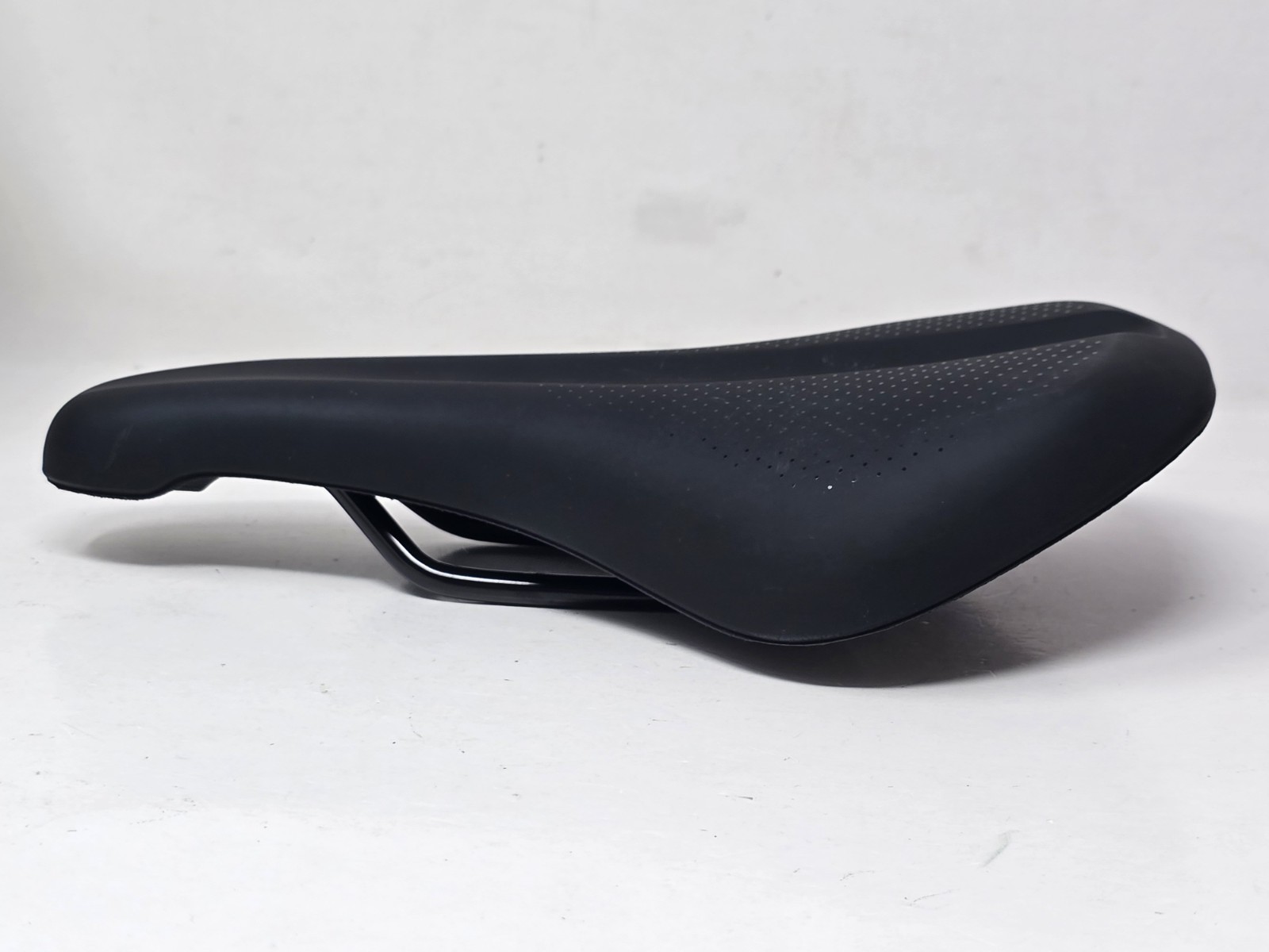 Trek Verse Bike Saddle, 250mm x 145 mm, Steel Rails, #5302897
