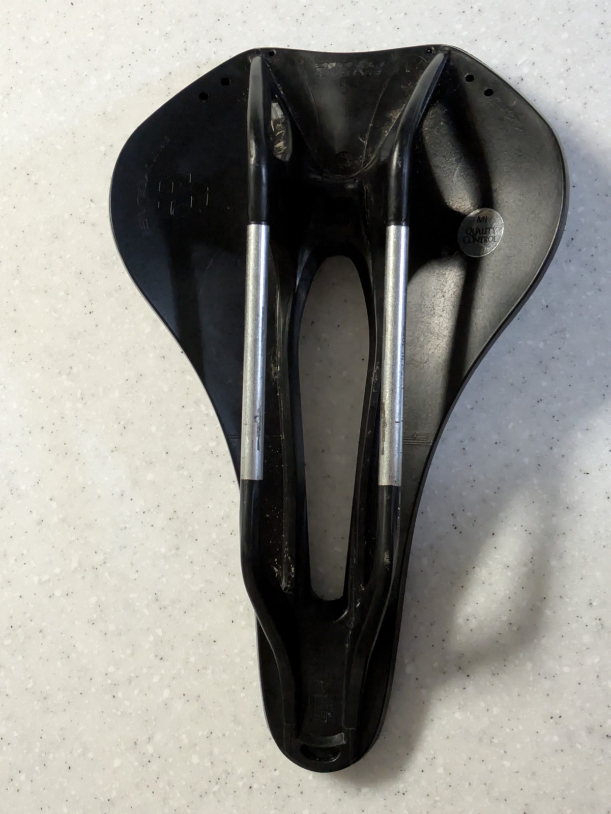 Selle Italia Novus Evo Superflow Cutaway Road Bike Saddle Black 145x245mm