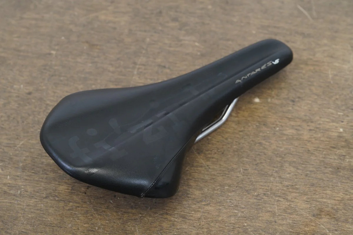 143mm Fizik Antares VS Kium Rail Road Saddle 220g