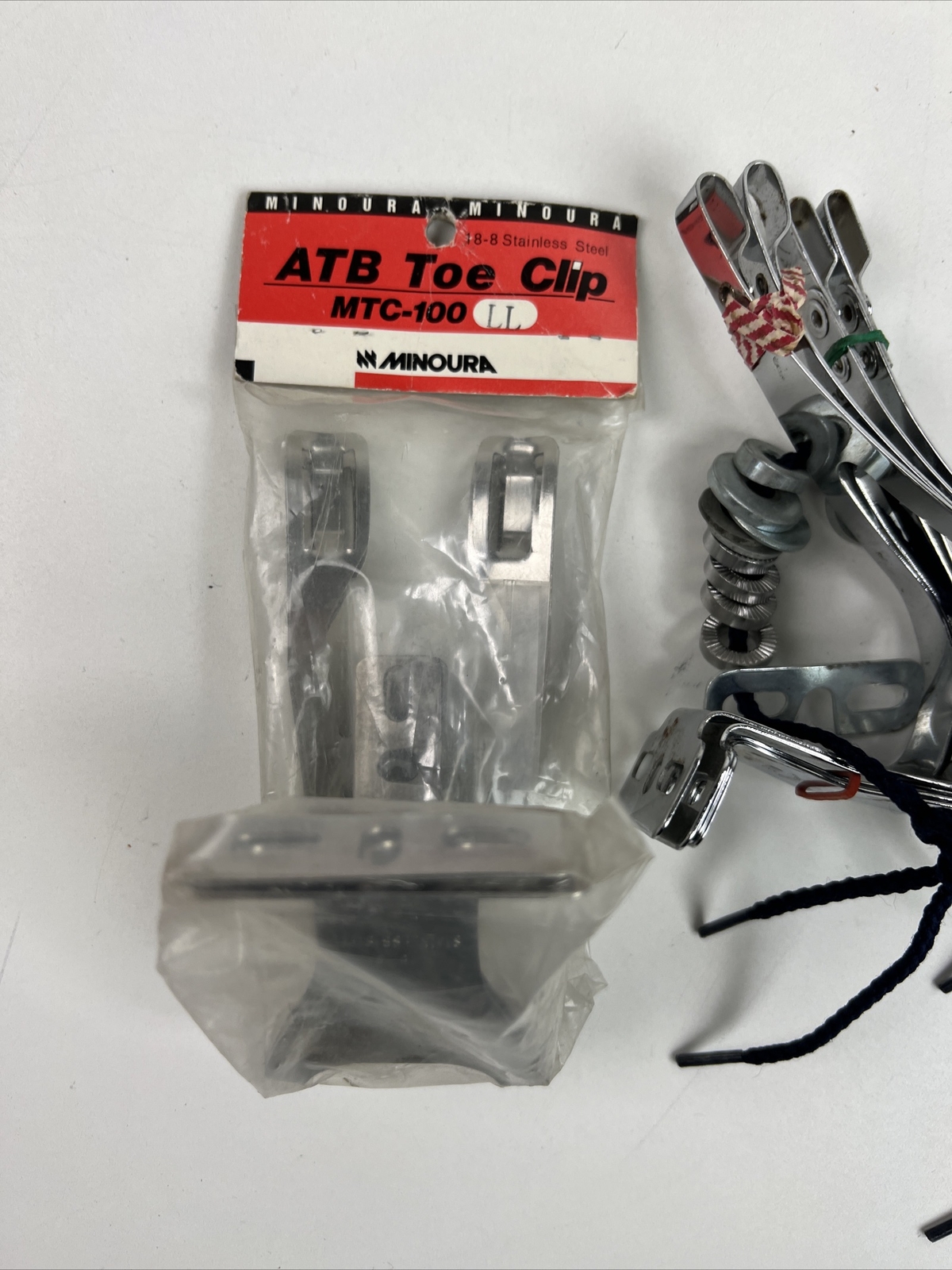 4 x Vintage Toe Clips – NOS VINTAGE MINOURA LL MTC-100, ALE, AFA – Stainless