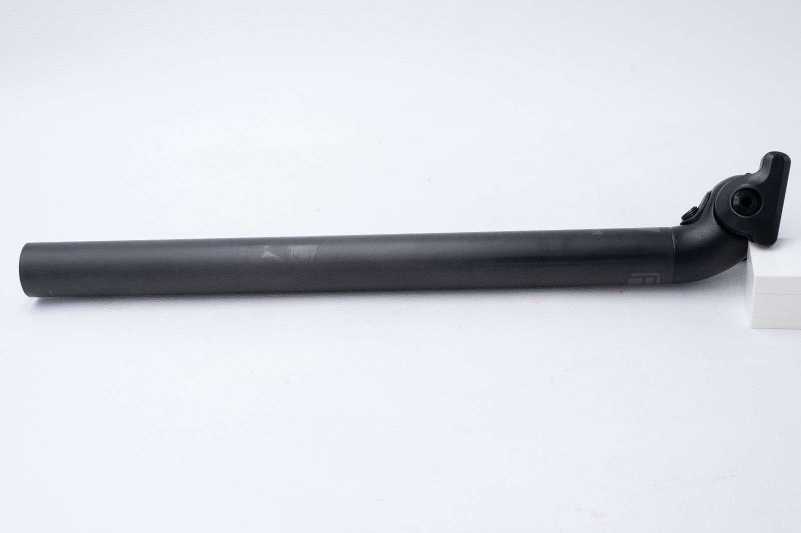NOS PROMAX V POINT CARBON SEATPOST 27.2 mm 1 BOLT 360 mm VINTAGE OLD