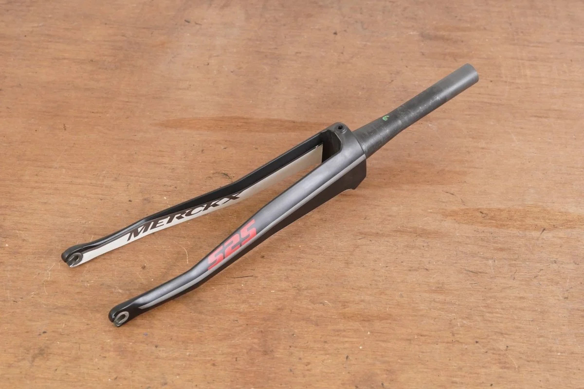 2015 Eddy Merckx 525 1 1/8″ QR x 100mm Carbon Road Fork