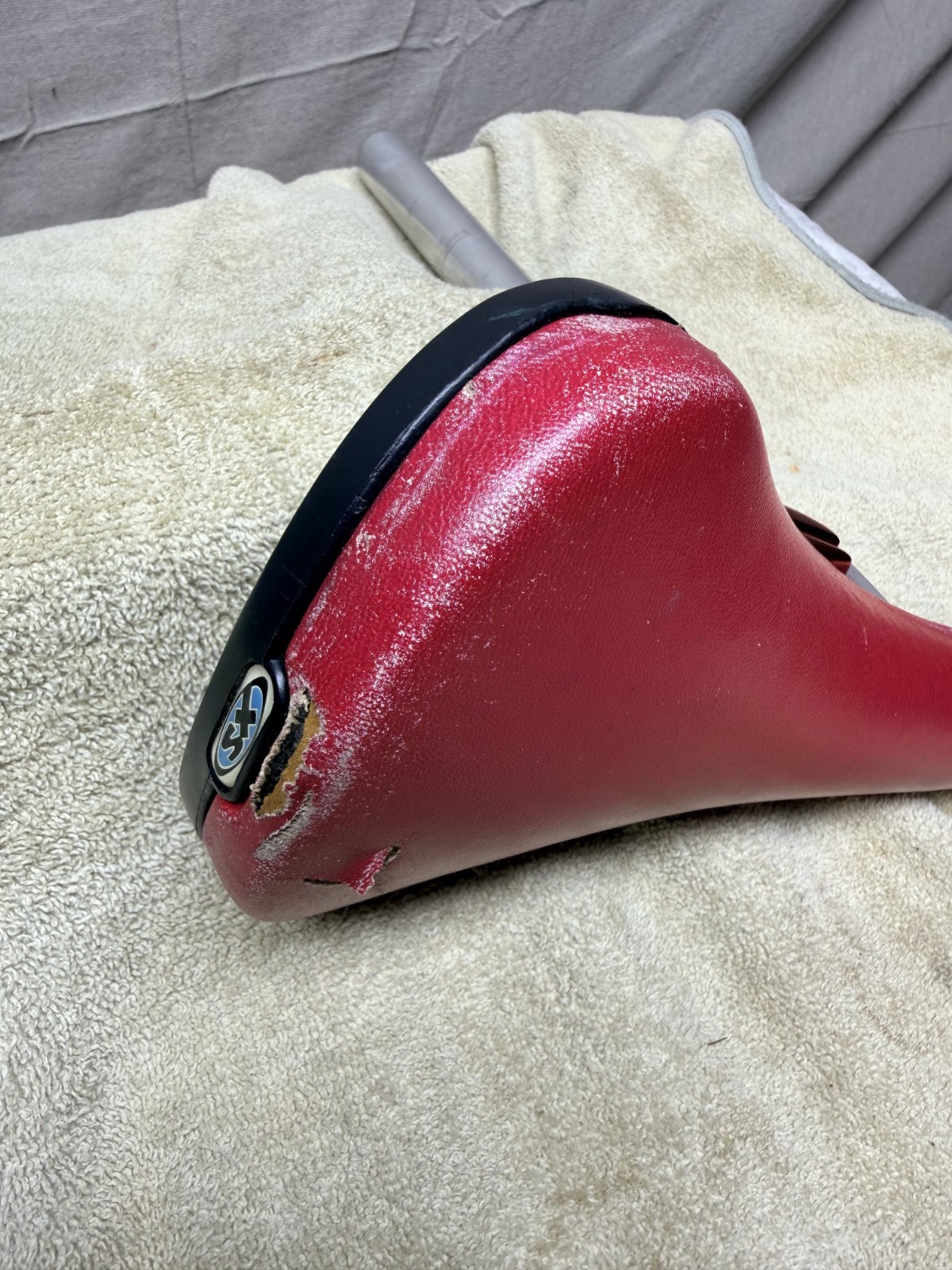Vintage Mid-School BMX 96 Schwinn XS Seat & Post – Red – Clean 6/10