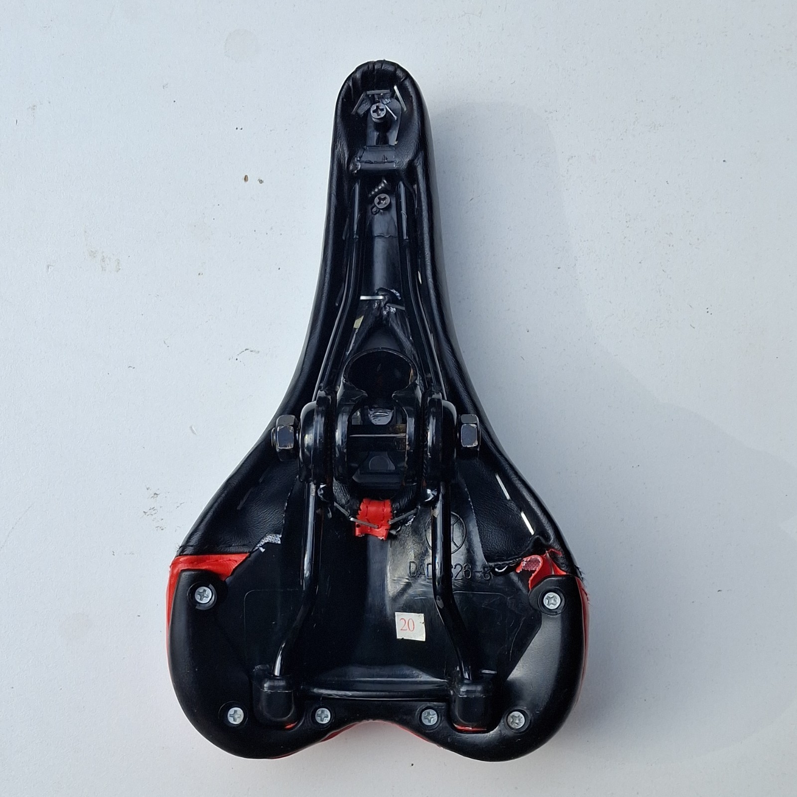 Black/Red Cutaway Bicycle Saddle Seat w/ Steel Rails DADIS26-8