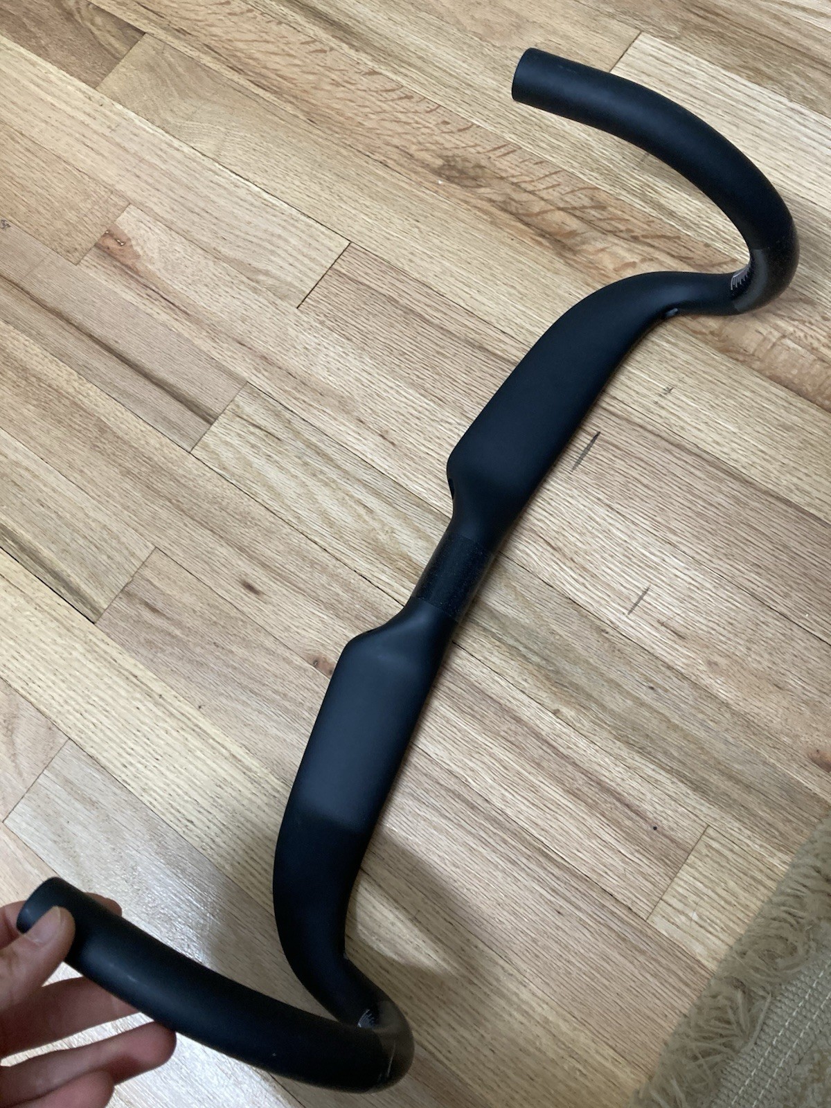 Zipp SL Speed aero carbon road handlebar 42 cm c-c internal routing matte black