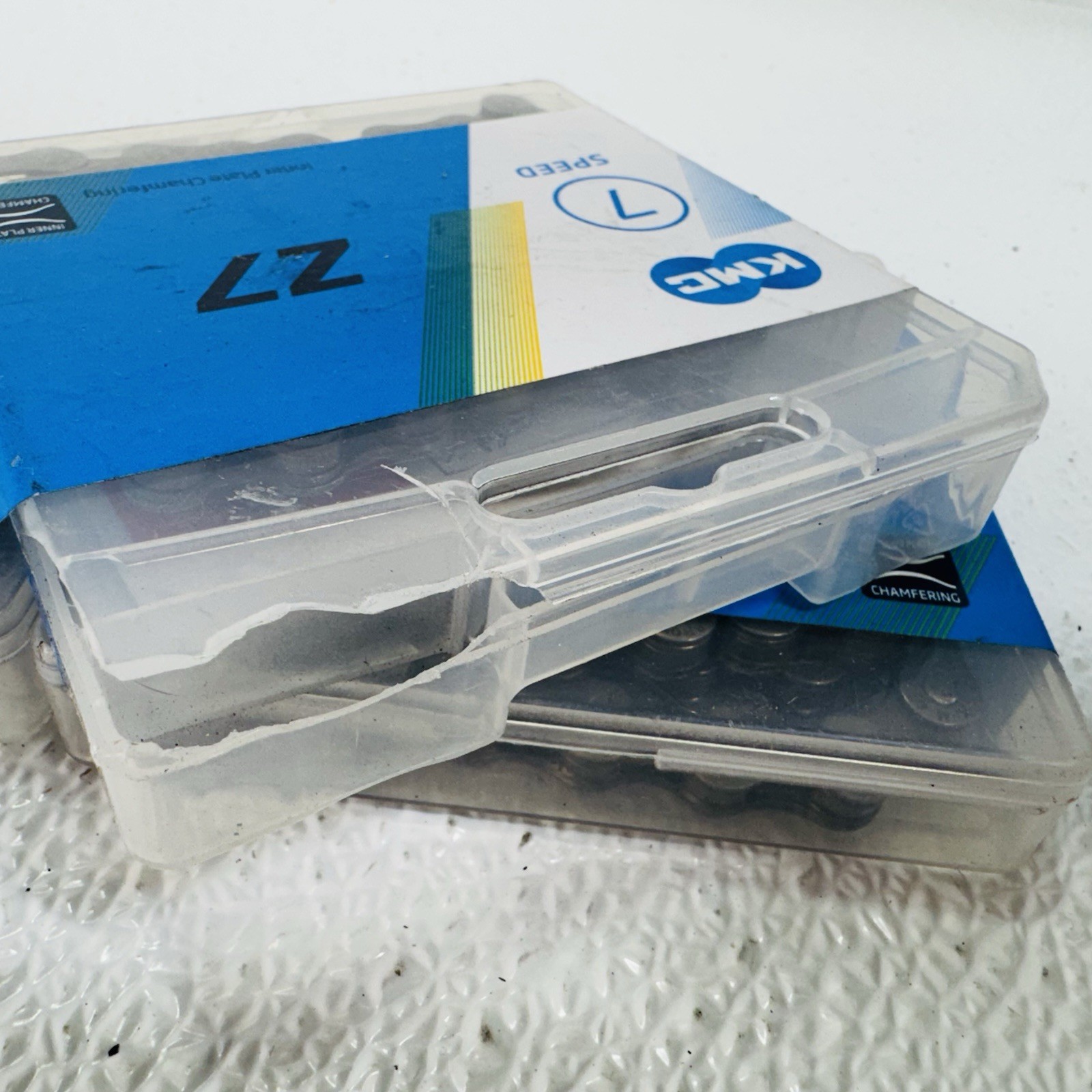 Lot of 3- KMC Z7 Bike Chains Quick Links – 114 L – 7 Speed. 1 Without Quick Link