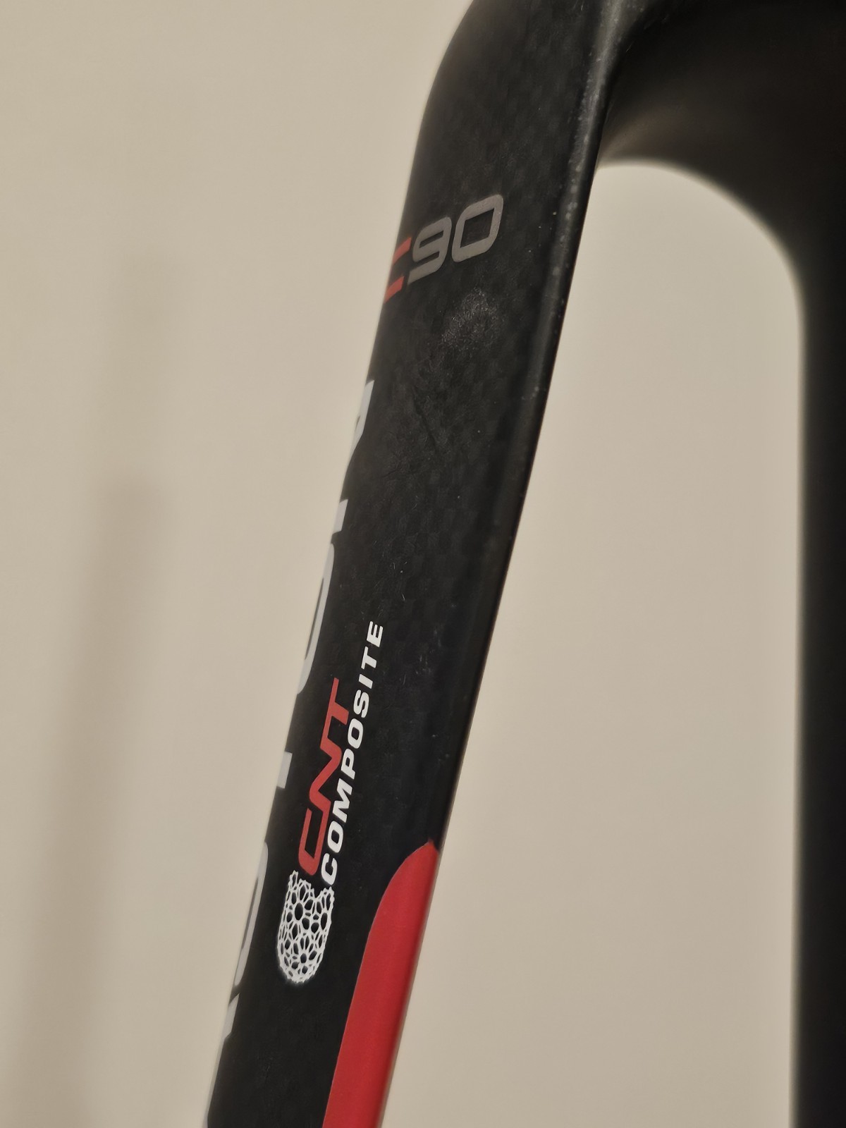 Easton EC90 Aero Carbon Fork 650c 1-1/8″ 300mm Steerer Red/Black