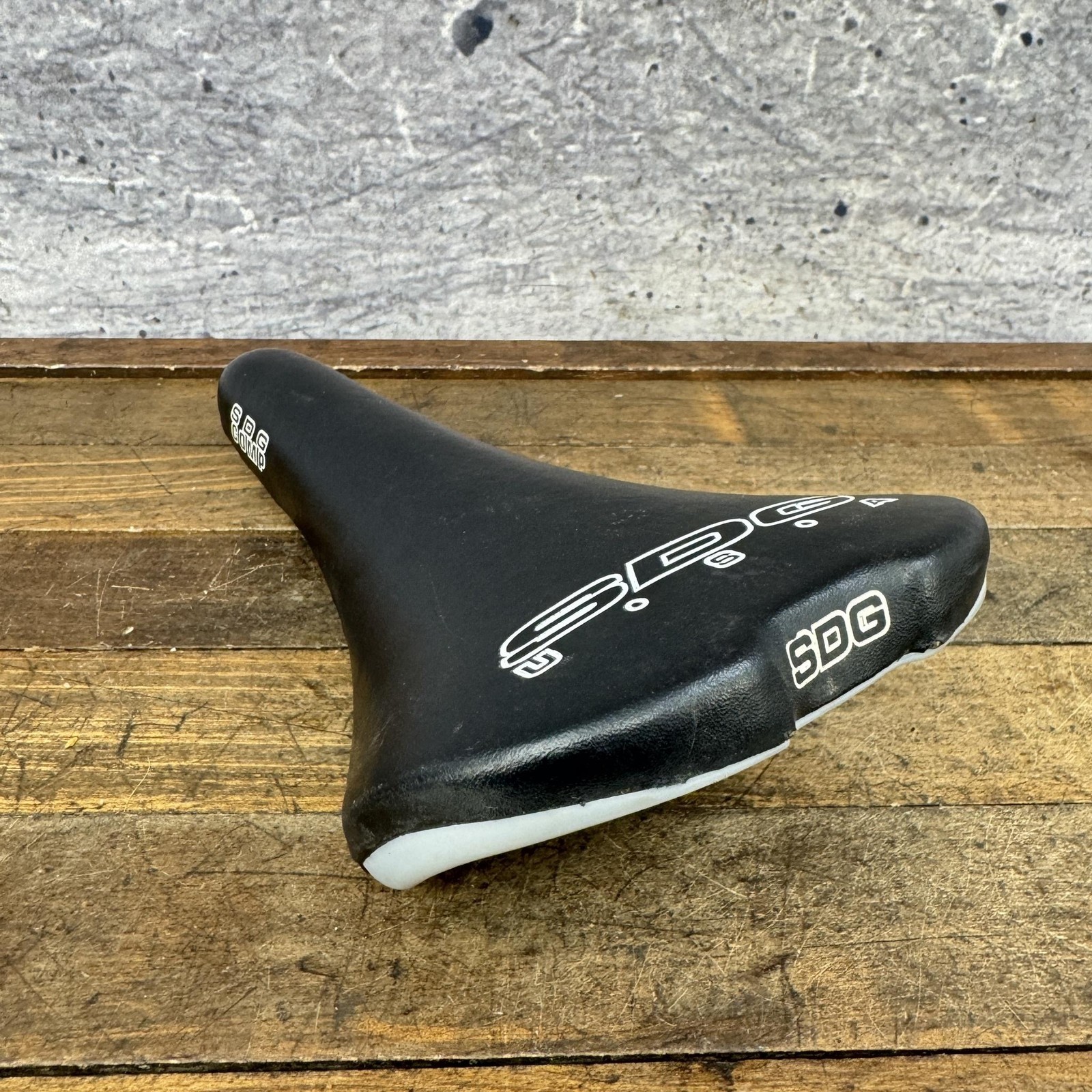 Vintage SDG Comp Seat BMX Racing Bicycle Saddle USA Black MTB Road Cut