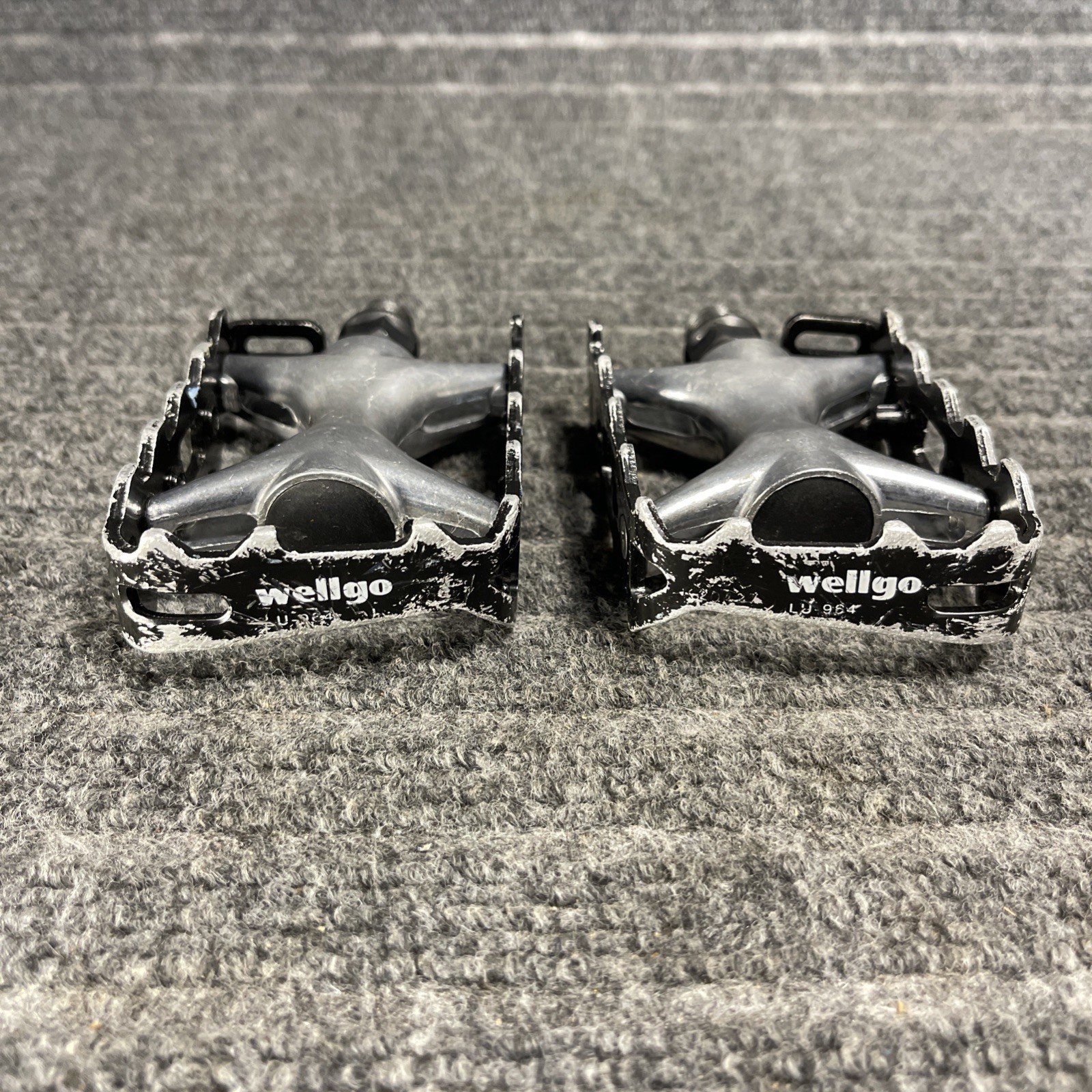 Vintage Wellgo LU-964 Platform Pedals Black/Silver Alloy 9/16″ Mountain Bike MTB