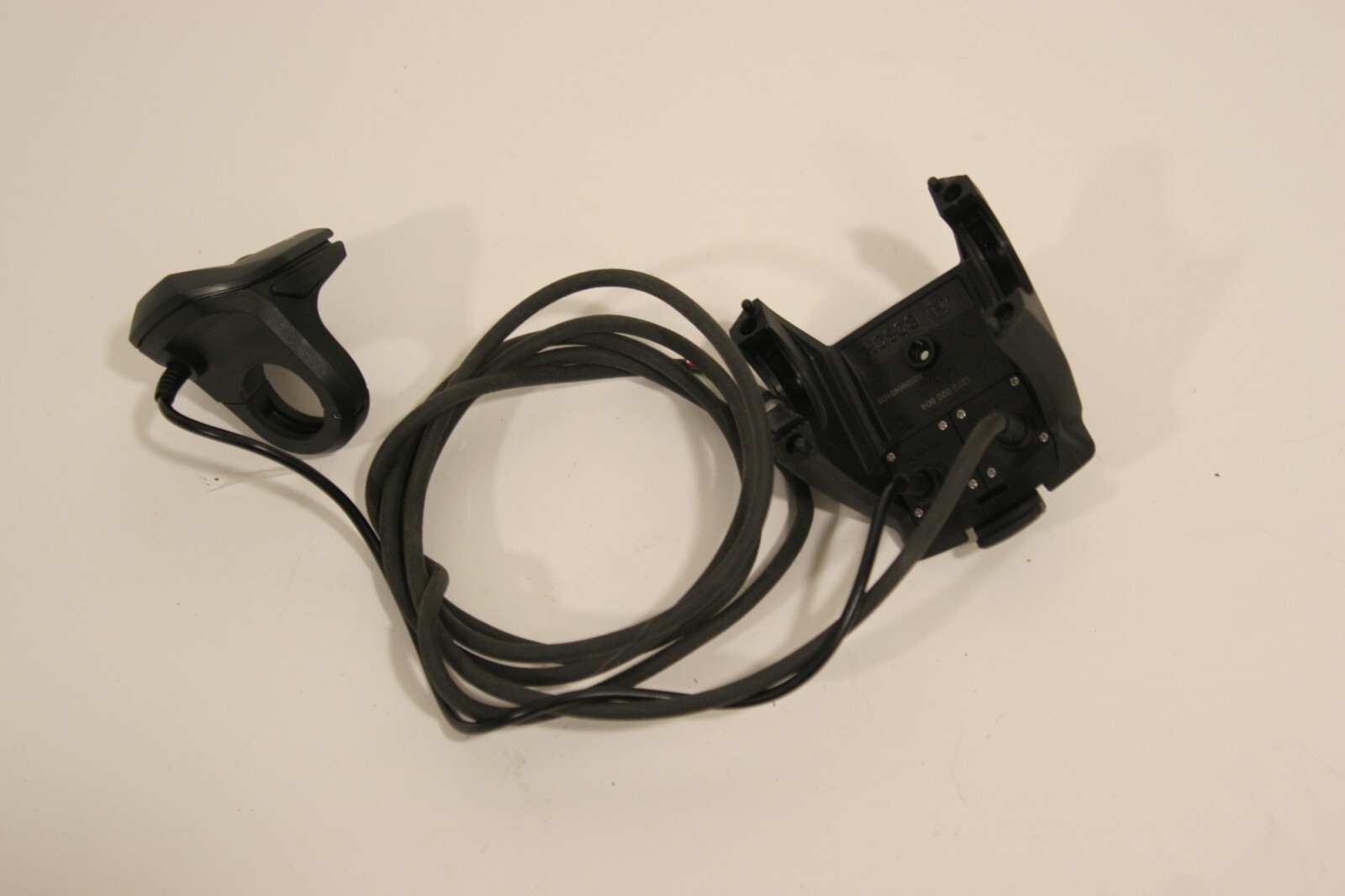 Bosch Intuvia Display Mount 1500mm Cable & Remote Control EB2