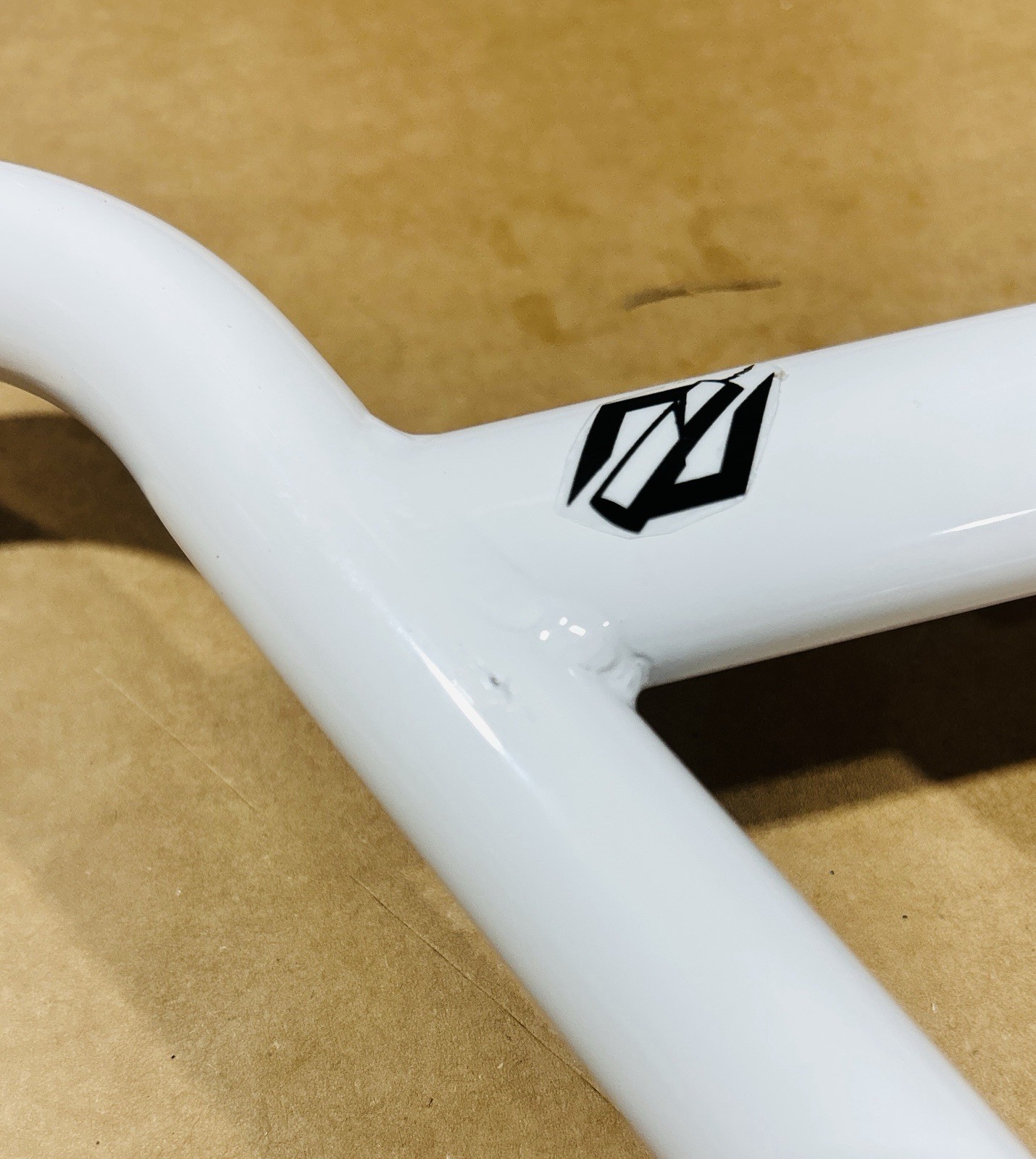 TNT BICYCLES – 10″ RETRO HANDLEBAR (WHITE) – B-STOCK (DISCOUNTED)