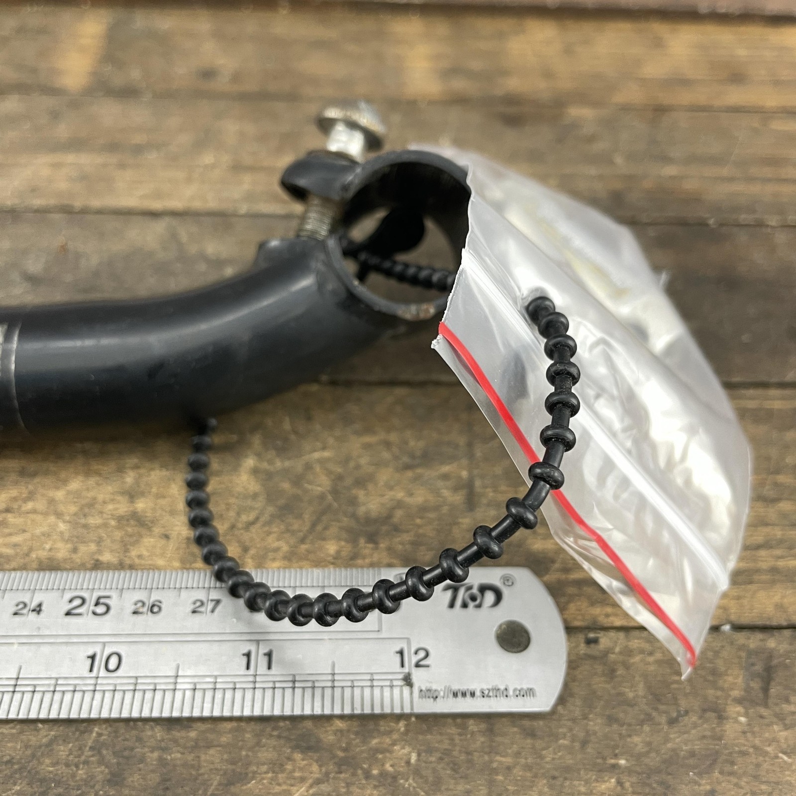 Layback Bicycle Seatpost 26.6 mm Black Biscuit Clamp Hardware Fits Schwinn 395g