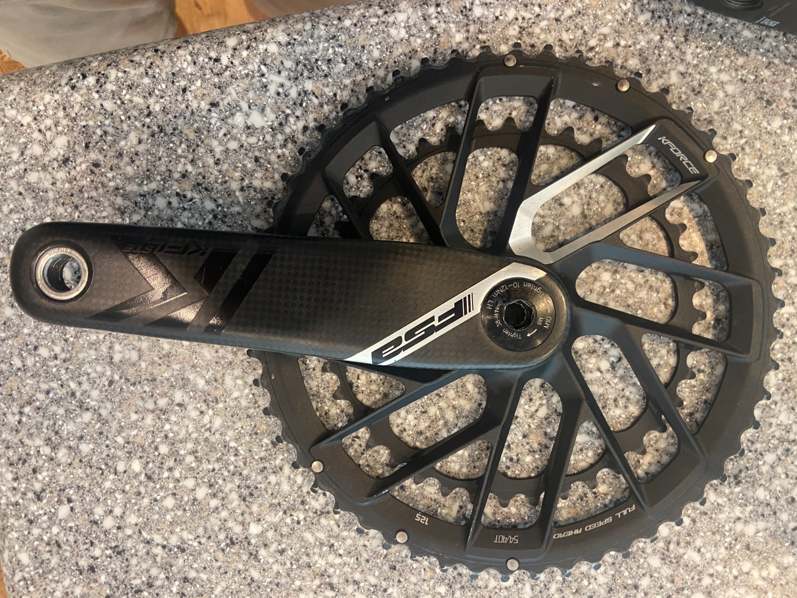 FSA K-Force Team Carbon Crank w/ 54/40T rings (575g total) 172.5mm BB386EVO