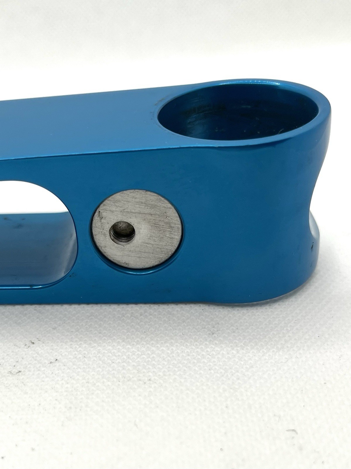 Critical Racing Threadless Stem 1 1/4” X 135mm X 25.4 Blue