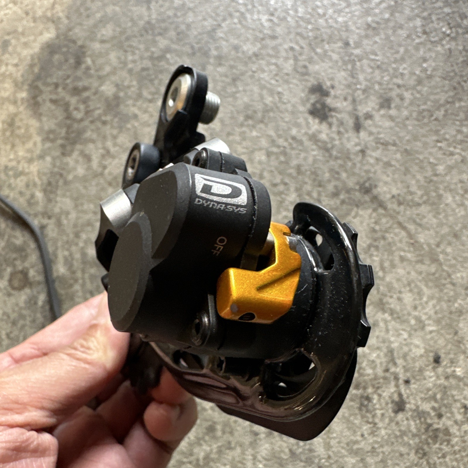 Shimano XTR rear derailer – RD-M985