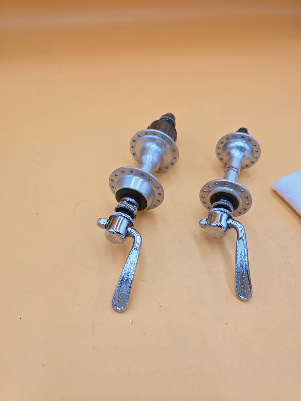 Hub Set Shimano Dura Ace 7200 EX 6 Speed Cassette Hub Set Vintage 32 Hole 126