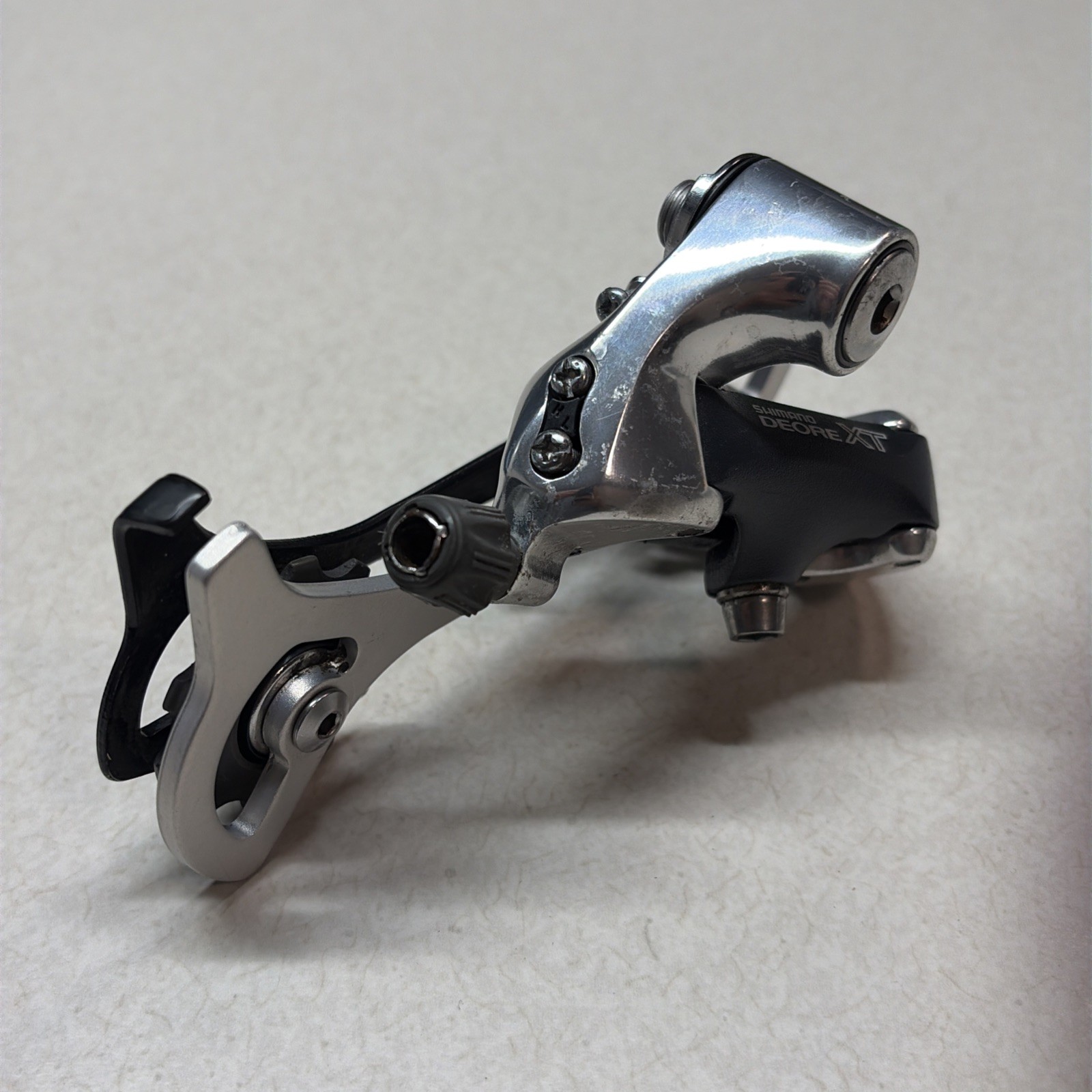 Shimano Deore XT RD-M737 Rear Derailleur 8-Speed Long Cage MTB SIS Japan