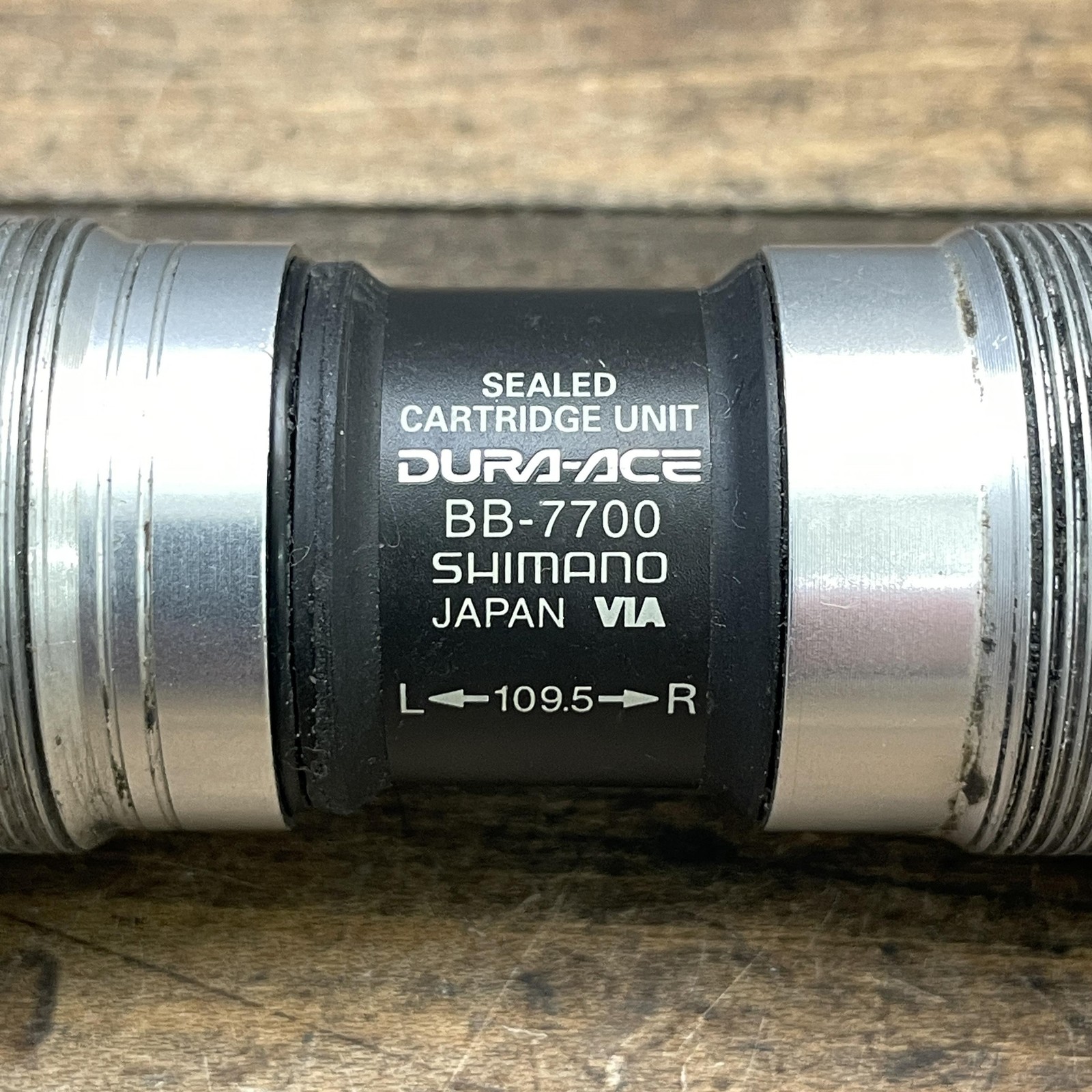 Vintage Shimano Dura-Ace Octalink ITALIAN Bottom Bracket BB-7700 70mm ITA 109.5