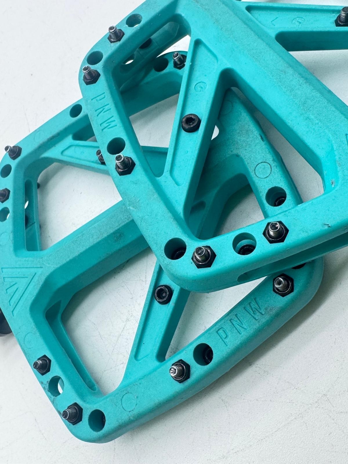 PNW Range Composite Mountain Bike Pedals – Teal