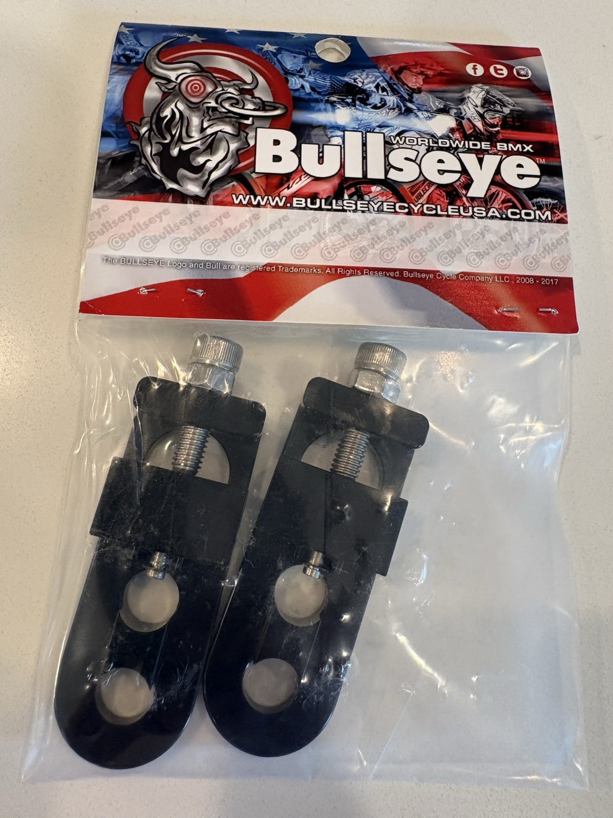 NEW BULLSEYE BMX RACEWORKS CIGAR CUTTER SINGLE BOLT CHAIN TENSIONER 3/8″ BLACK