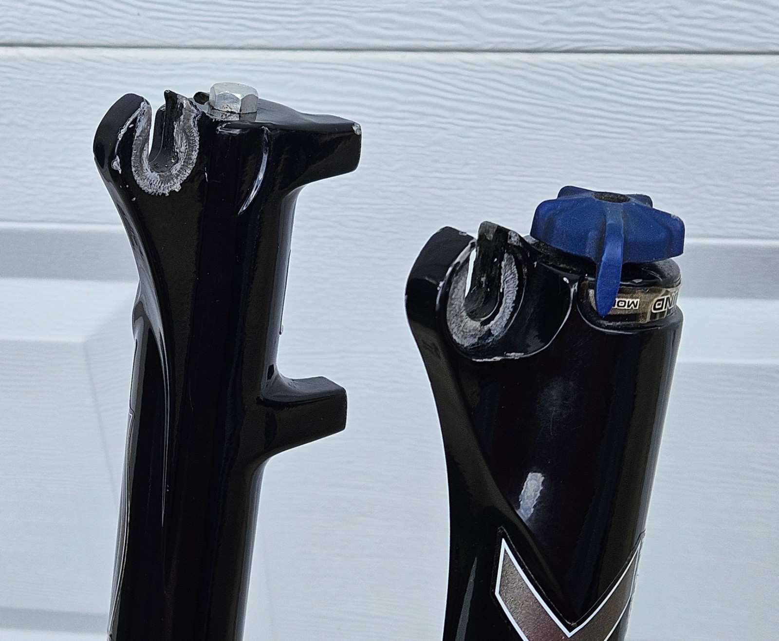 Vintage Manitou Black Elite 26″ Fork, 1-1/8″ Threadless 90-120 Adj Travel, VGC!