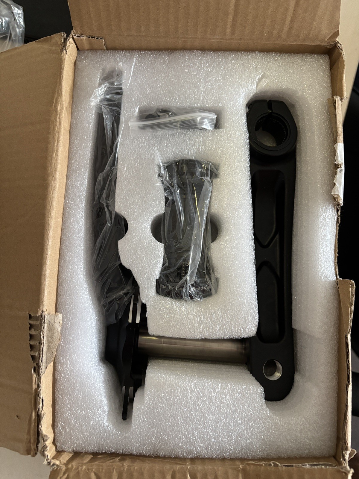 iXF hollow tech MTB Crank arm Set 175mm 104 BCD w/bottom bracket and bolts