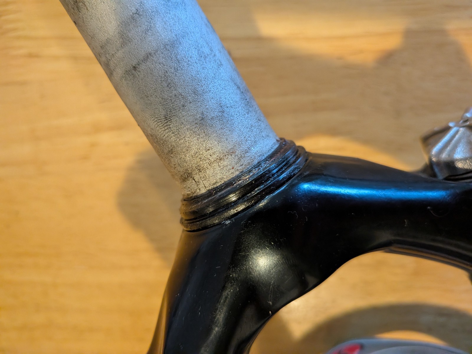 Vintage Manitou Black Elite Fork 1 1/8″ Threadless 26″ 80/100 Adjustable Travel