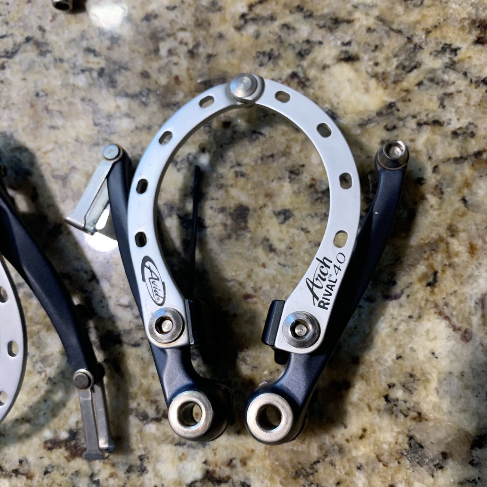Vintage Avid Arch Rival 40 V Brake Set Vgc