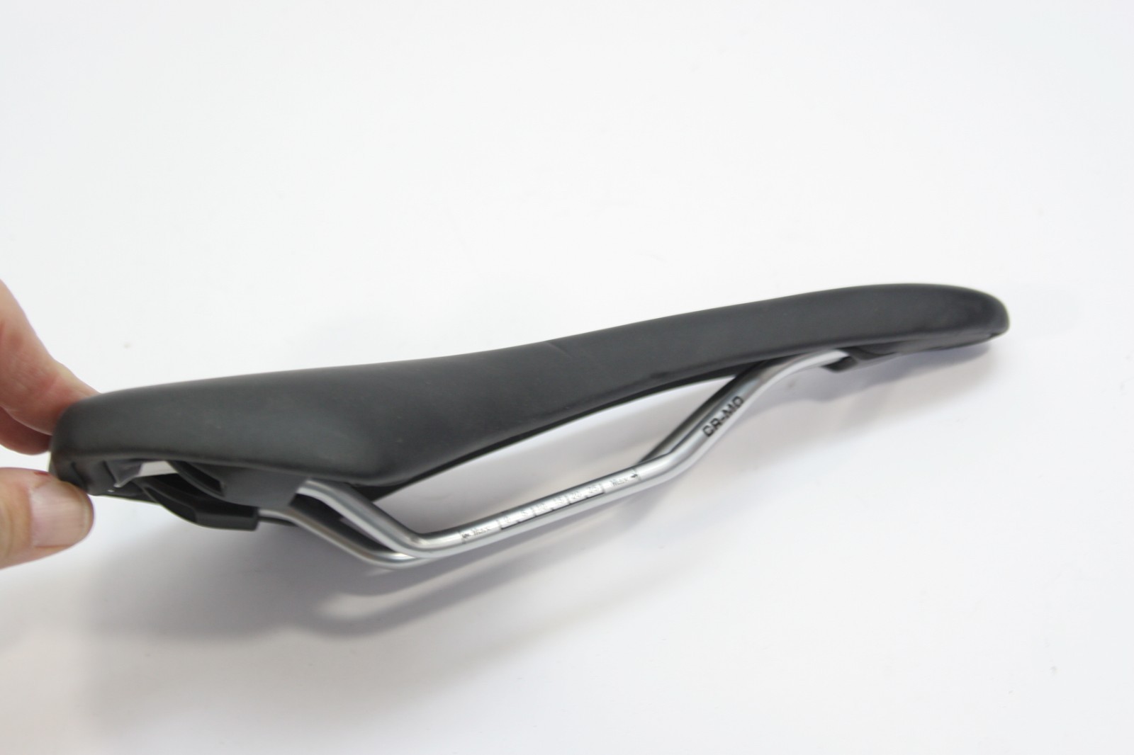 Oval Concepts 345 Road/MTB/Grvl Saddle 140 x 270mm CroMoly Rails Blk 345