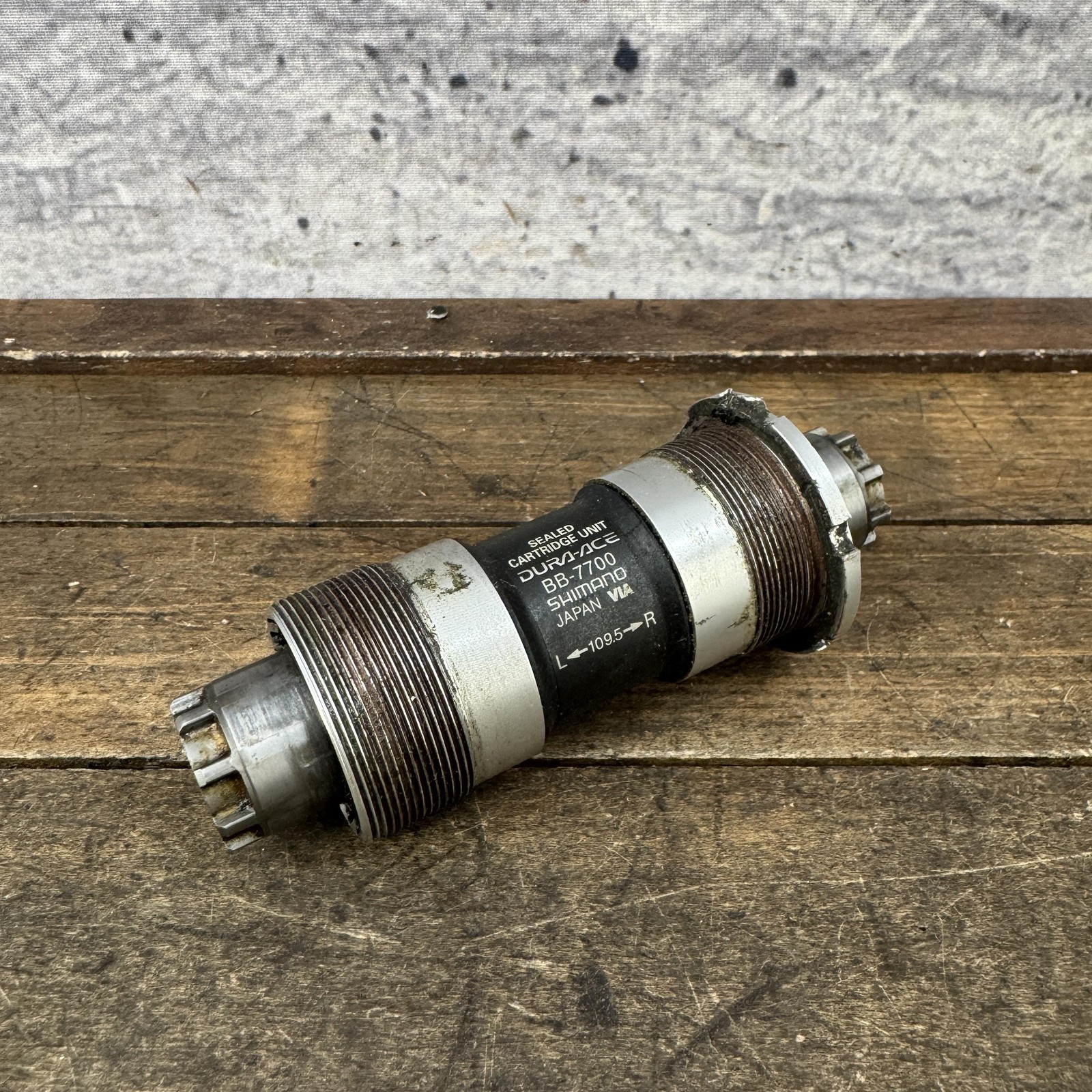 Vintage Shimano Dura-Ace BB-7700 Bottom Bracket Octalink 68mm BSA 109.5mm Japan