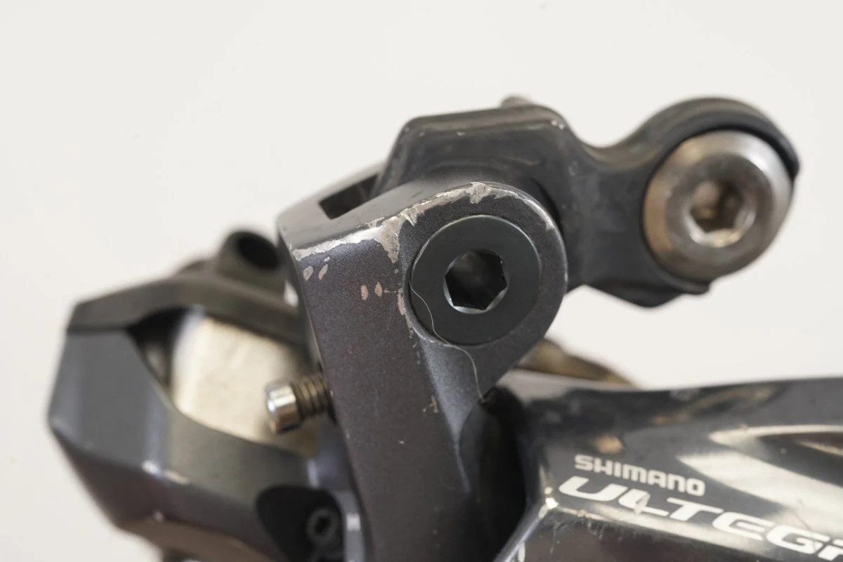 Shimano Ultegra R8050 Di2 11 Speed Electronic Rim Brake Road Groupset 8050