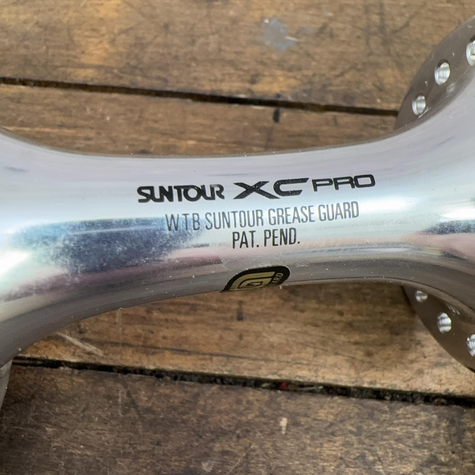 Vintage Suntour XC Pro Front Hub 36H NOS 100mm QR WTB Grease Guard Skewer MTB