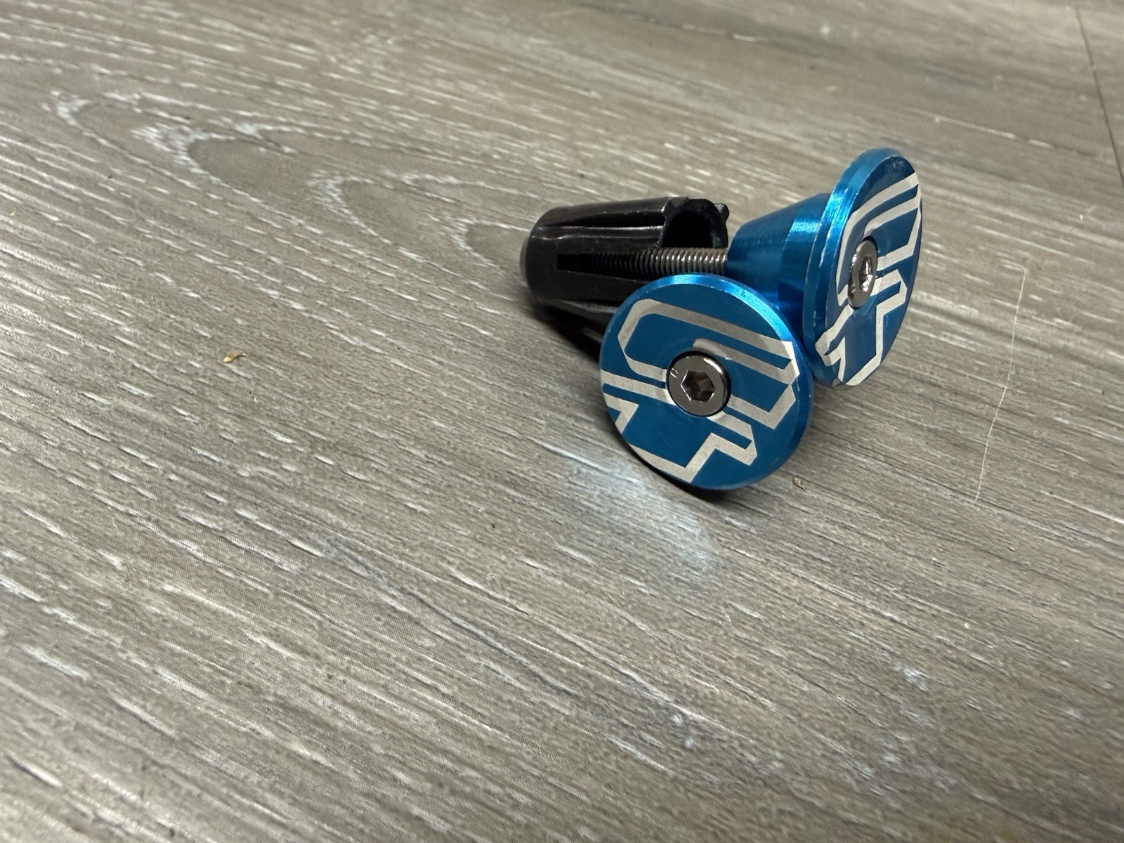 GT Mid School Repop Bicycle Bike Handlebar Bar End Plugs Light Blue Mountain BMX