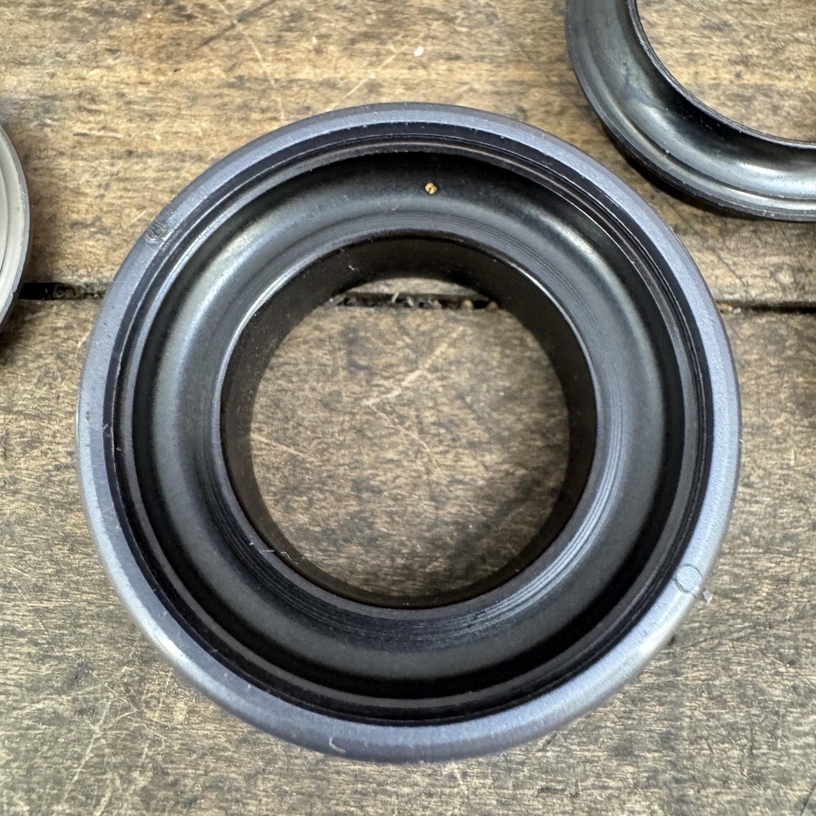 Vintage Shimano 105 1 Inch Threaded Headset NOS HP-1055 HP-1056 Japan 1980s