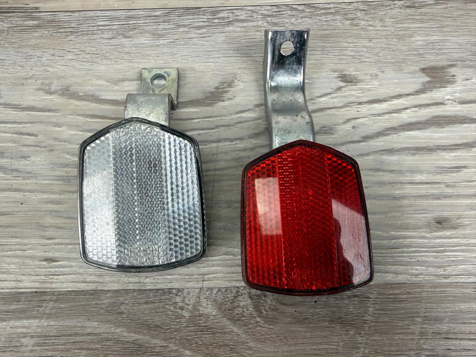 Vintage Cat Eye Reflector Set With Mounting Brackets RR-290-WT Made in Japan