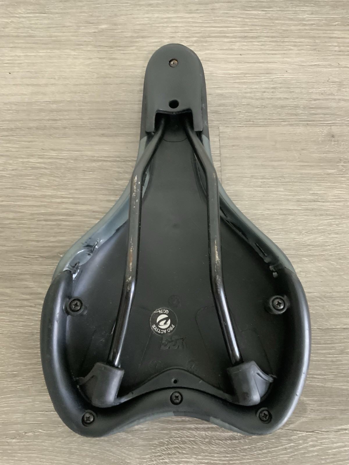 DDK ROAD BIKE SADDLE RACING COMFORT 152 MM X 265 MM BLACK 326 GRAMS