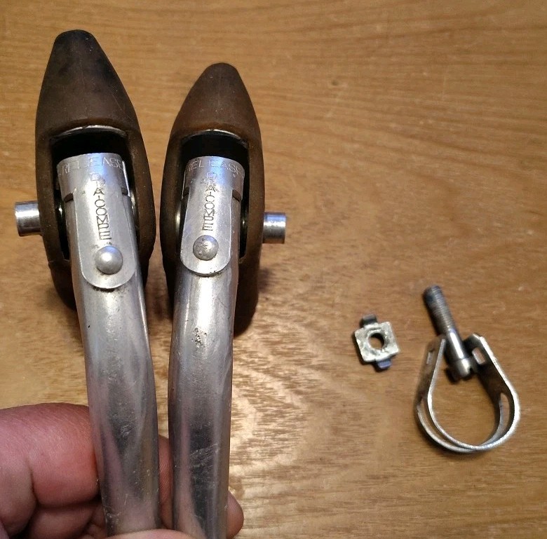[903.2] Vintage Dia-Compe Brake Levers Pair Drop Bar Road Bike Silver Alloy