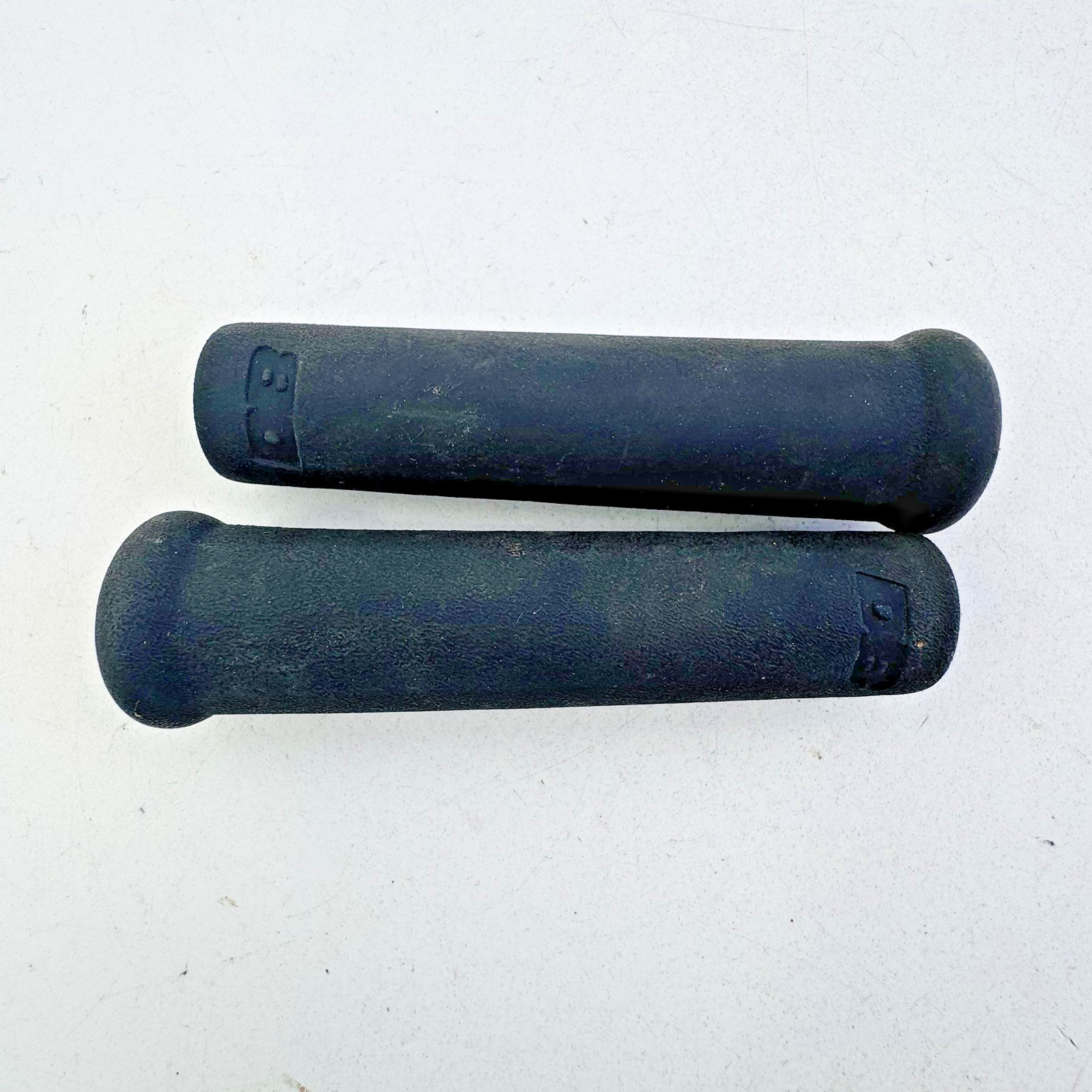 Vintage DB Bicycle Handlebar Grips Pair Black Foam Slip-On Bike Universal A96