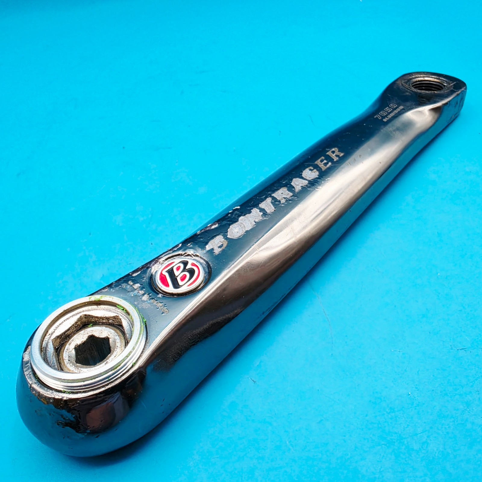 Bontrager Race Lite Triple Crankset 175mm Giga X Pipe 130/74 BCD f29
